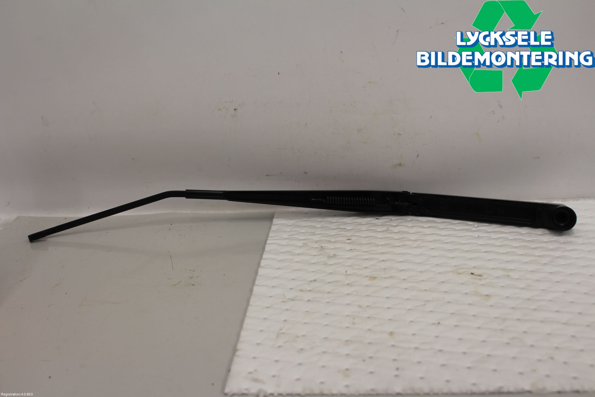 Nissan LEAF 18- Torkararm Armar Vindruta