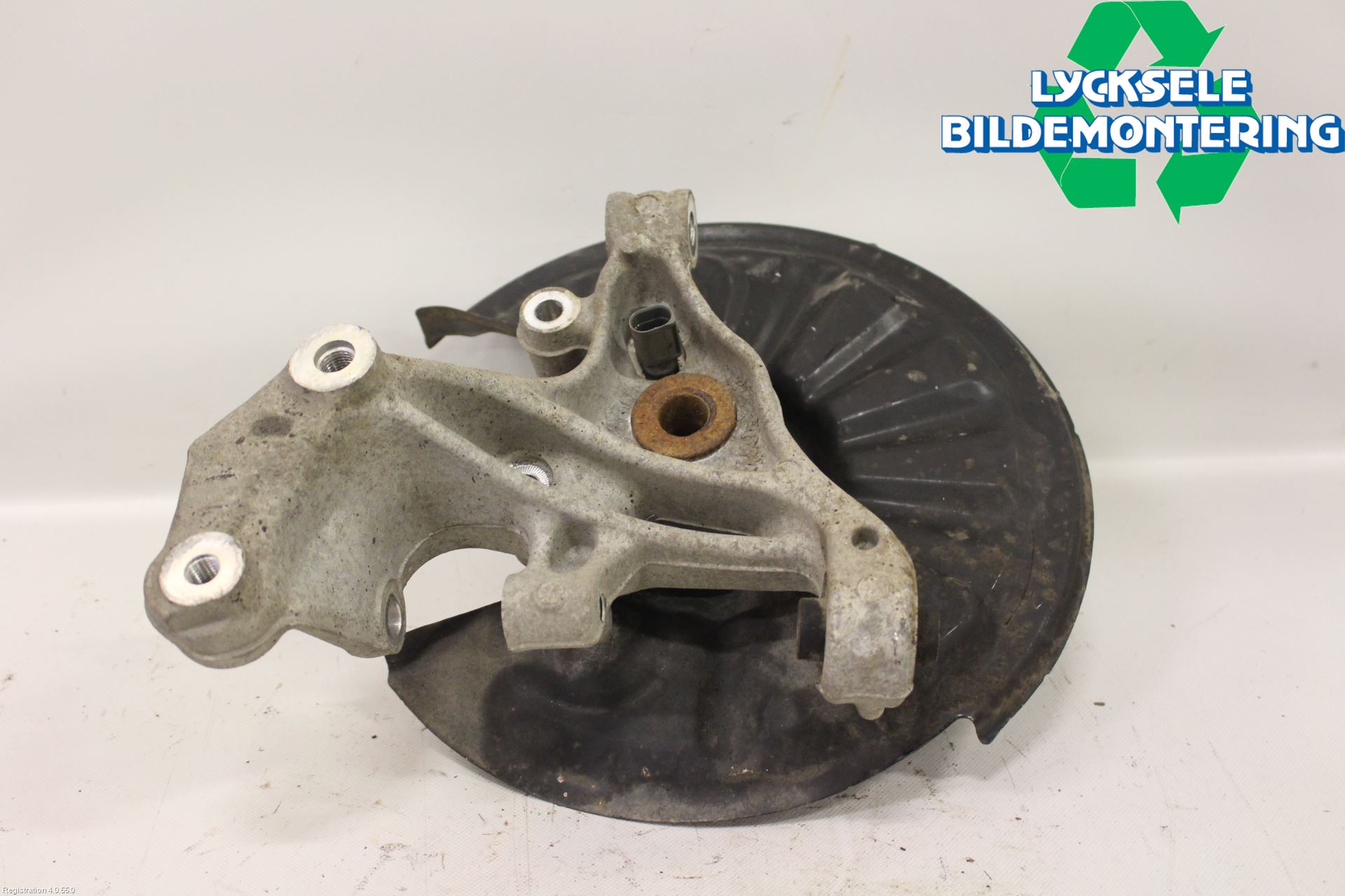 Volkswagen VW PASSAT 15-19 Hjullagerhus-Spindel Hö B