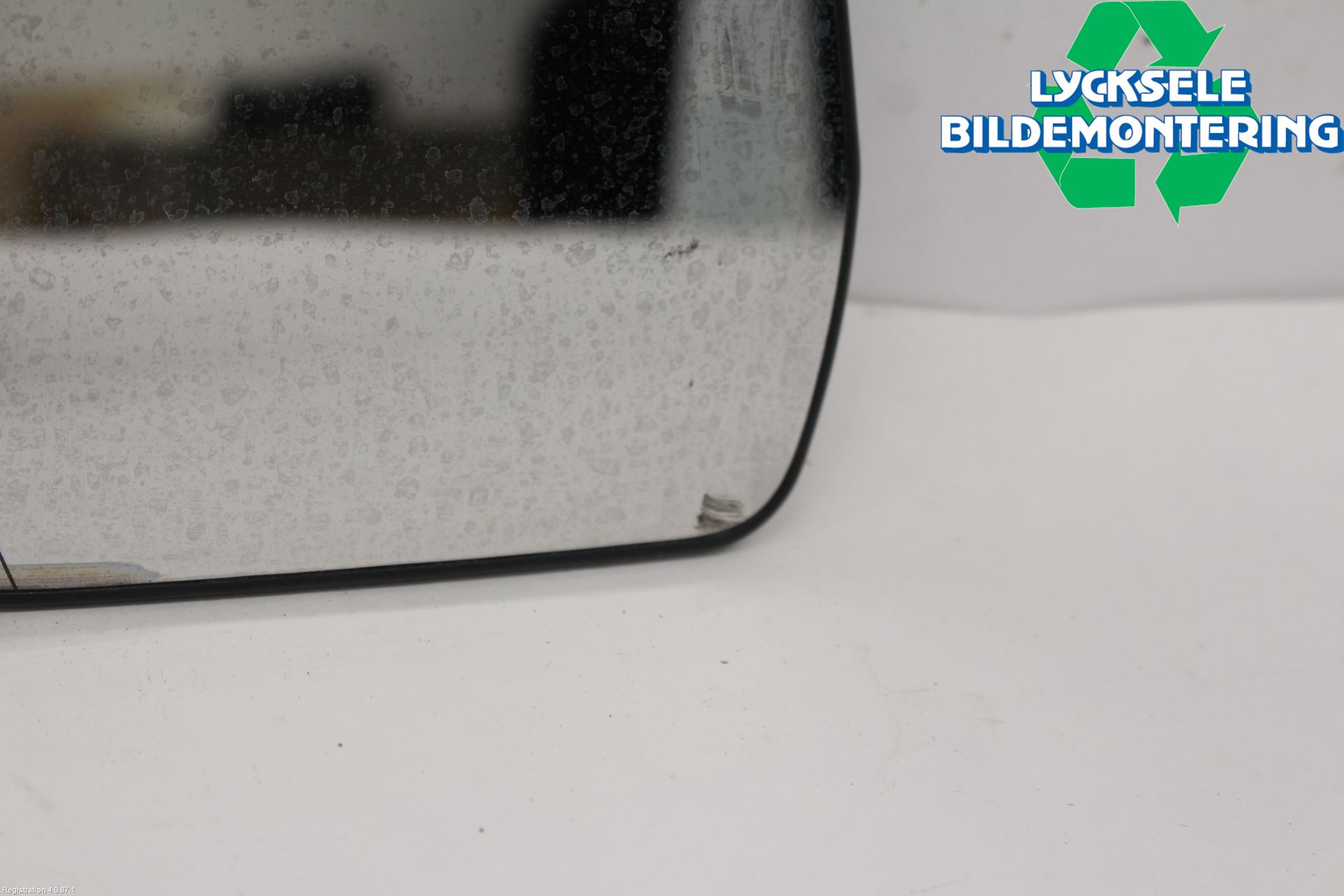 Ford FOCUS 15-18 Spegelglas Vä