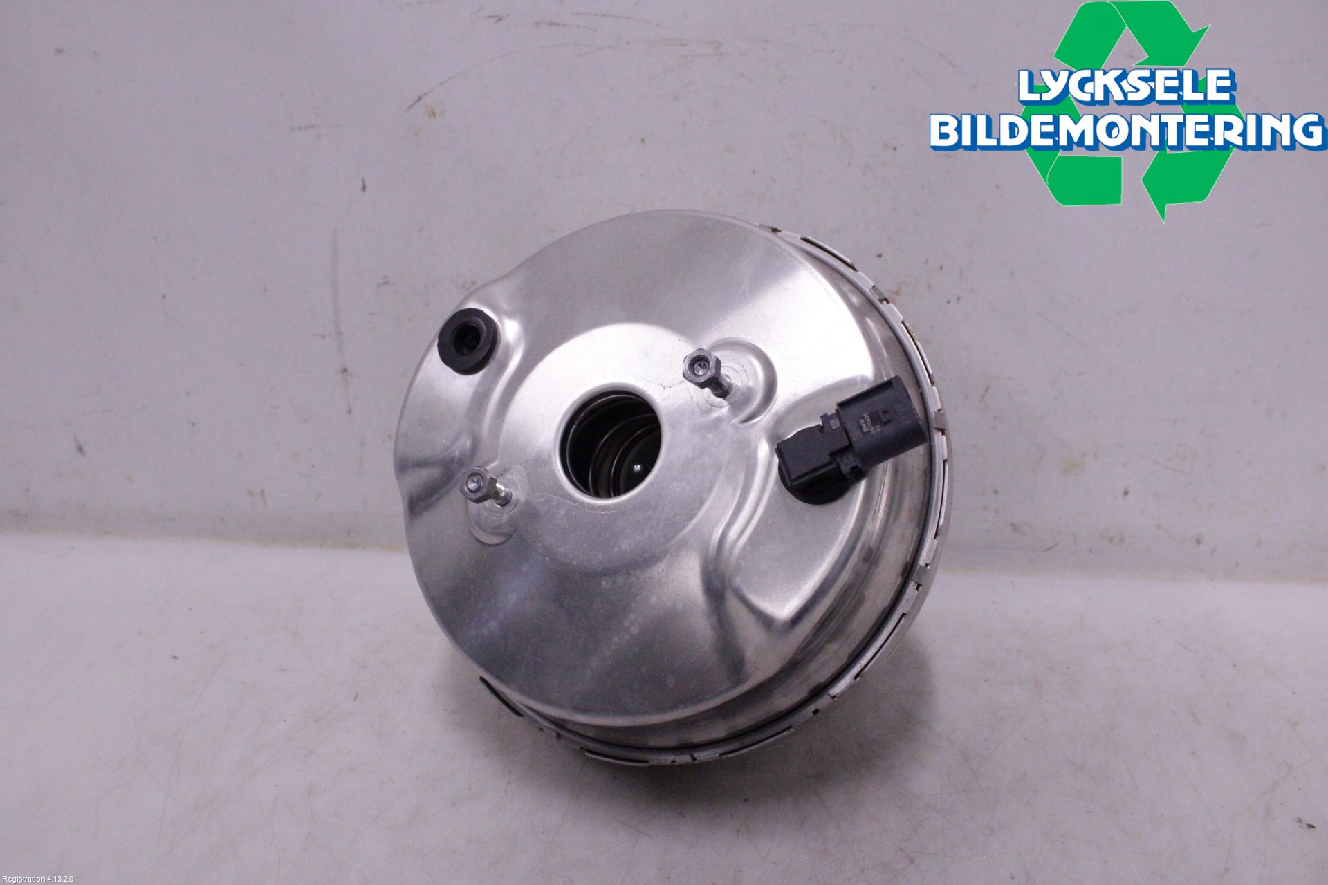 BMW 5 G30/G31/F90 17-23 Bromsservo