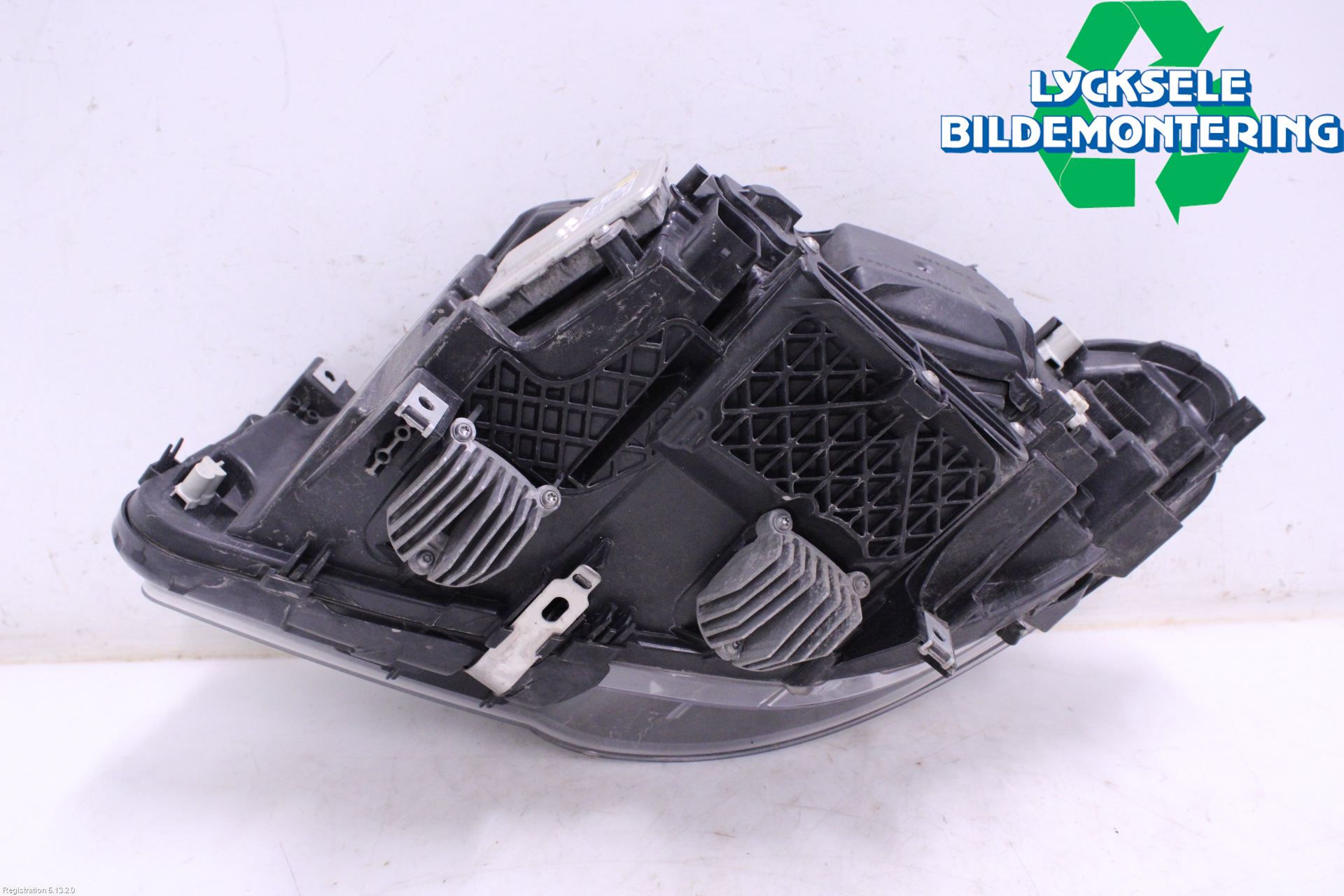 BMW 5 F10/F11/F18 09-17 Strålkastare Höger