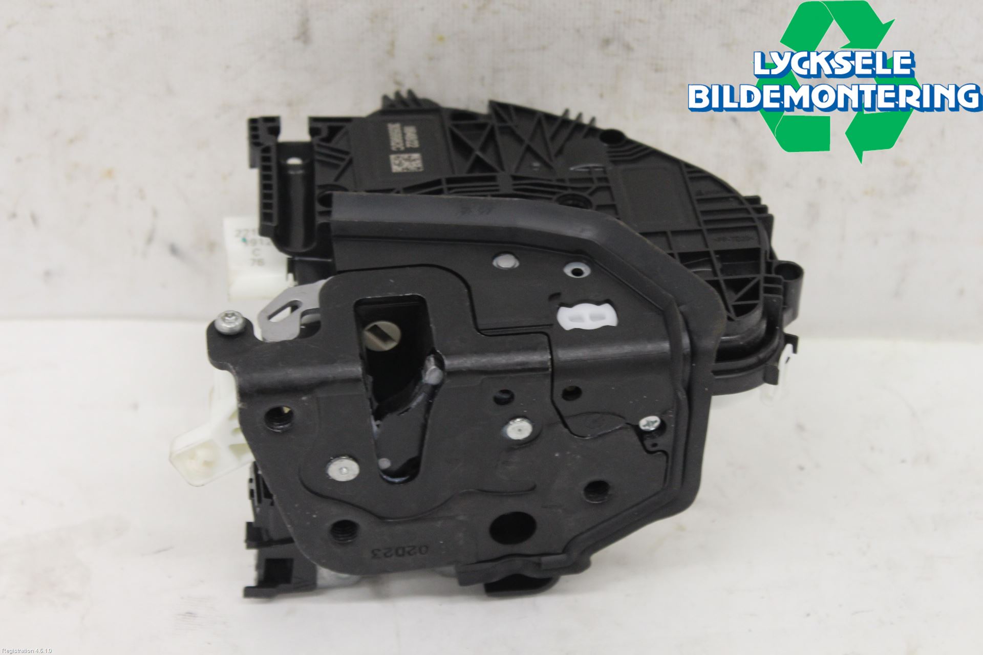 Audi A4/S4 B9 20- Låskista-Dörrlås