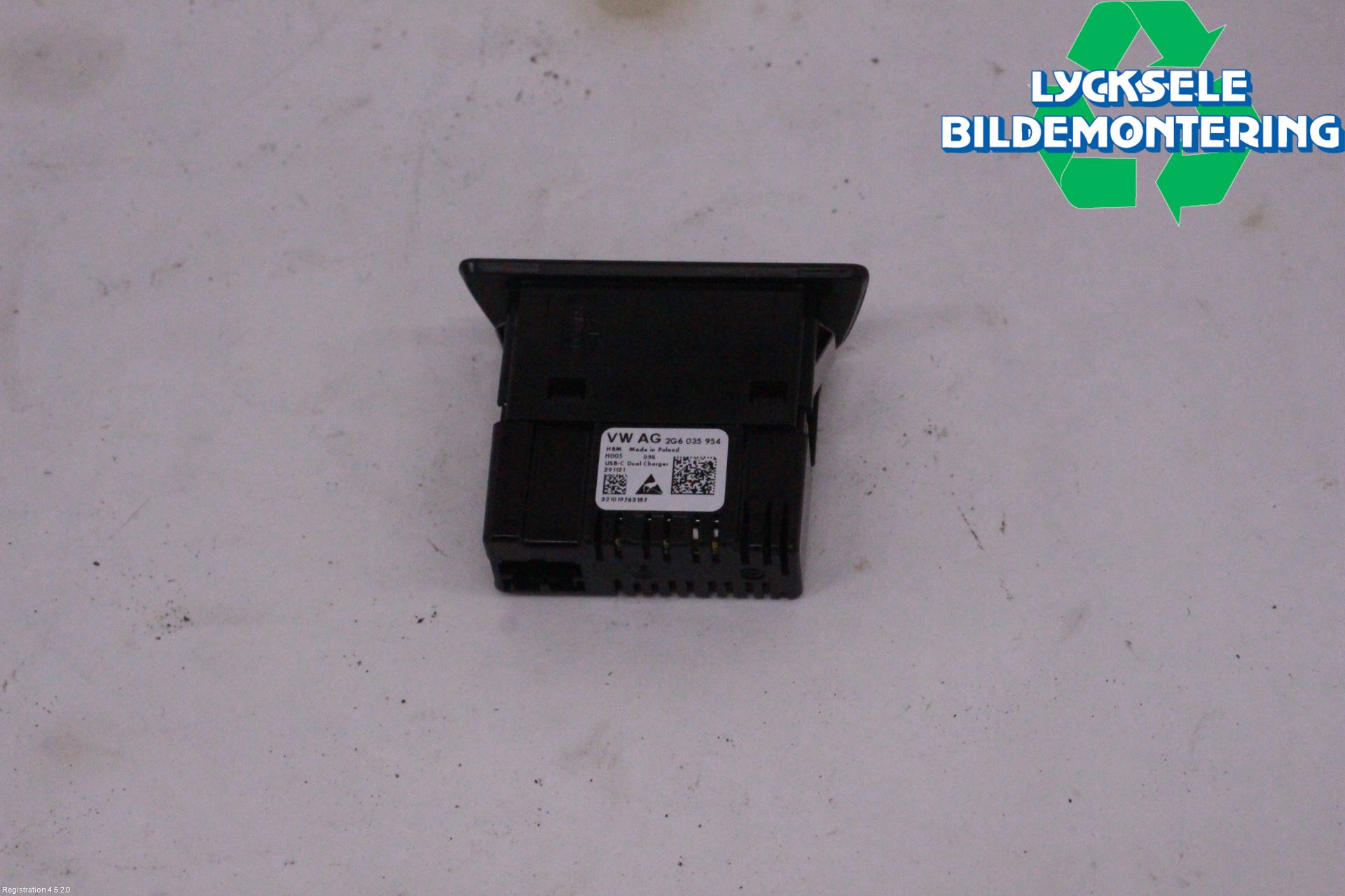 Volkswagen VW GOLF / E-GOLF VIII 20- Usb Connection