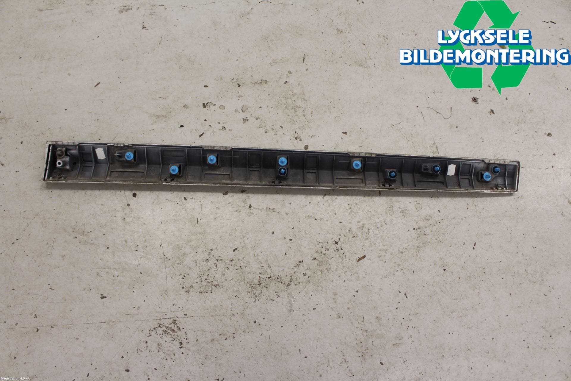 BMW X1 F48 15-22 List Vä