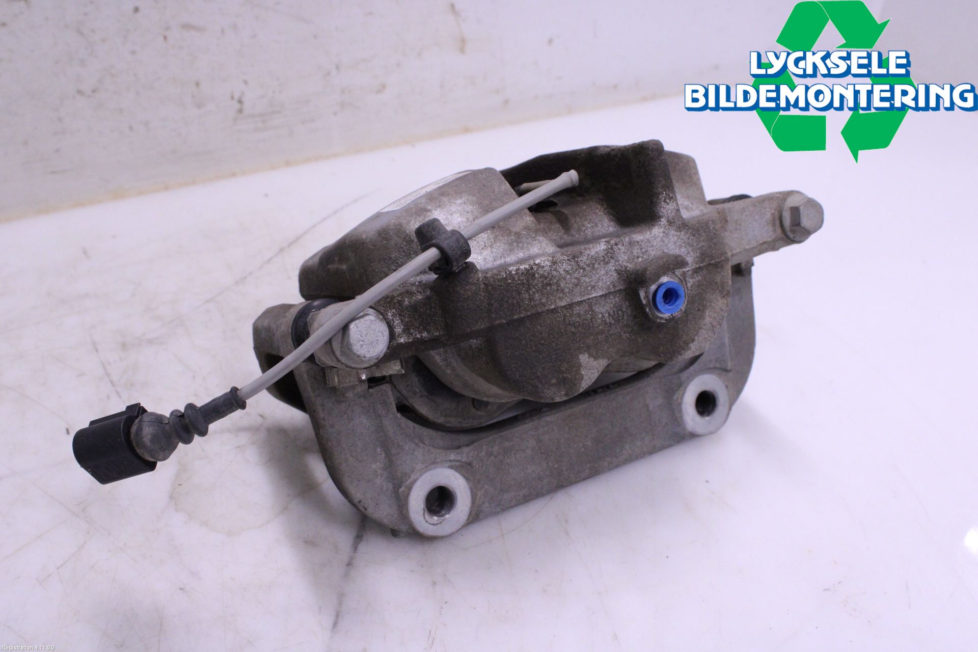 Audi Q4 E-TRON FZ 22- Bromsok Fram Höger