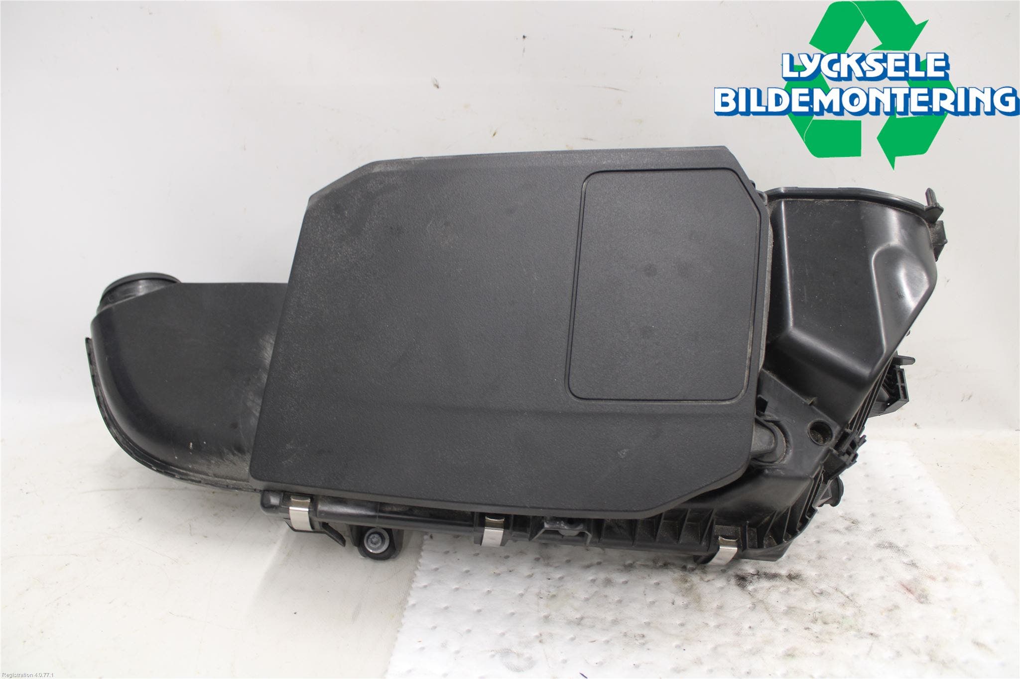 Mercedes-Benz MB C-KLASS (W205) 14-21 Luftrenare