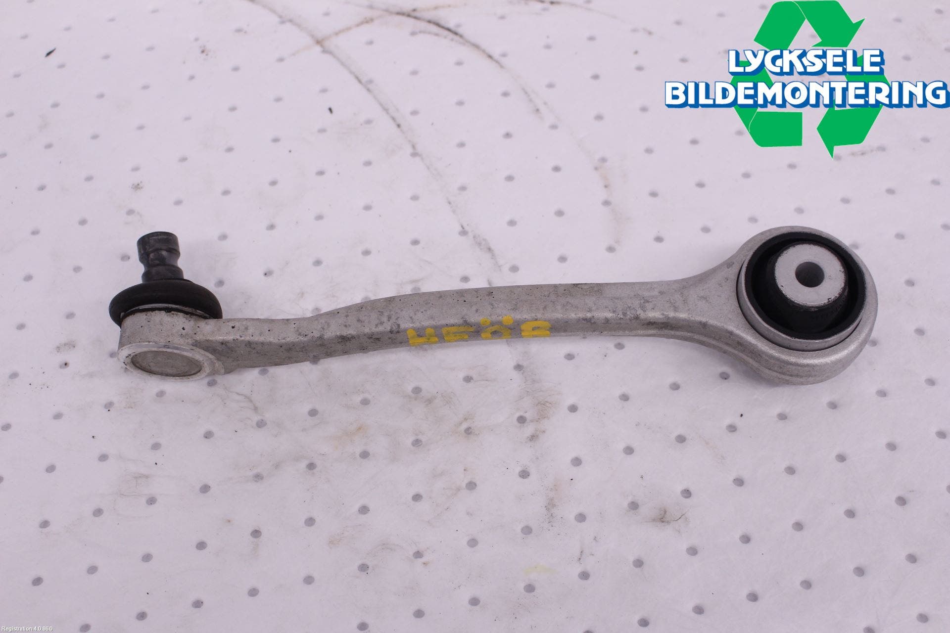 Audi A4/S4 B9 20- Bärarm Fram Övre Hö