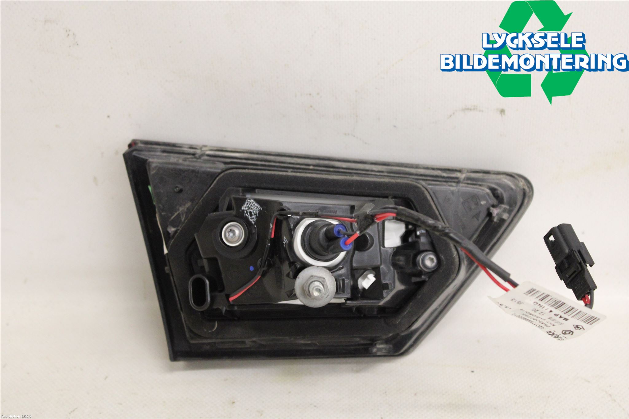 Renault CLIO IV 16-19 Bakljus Lucka Hö