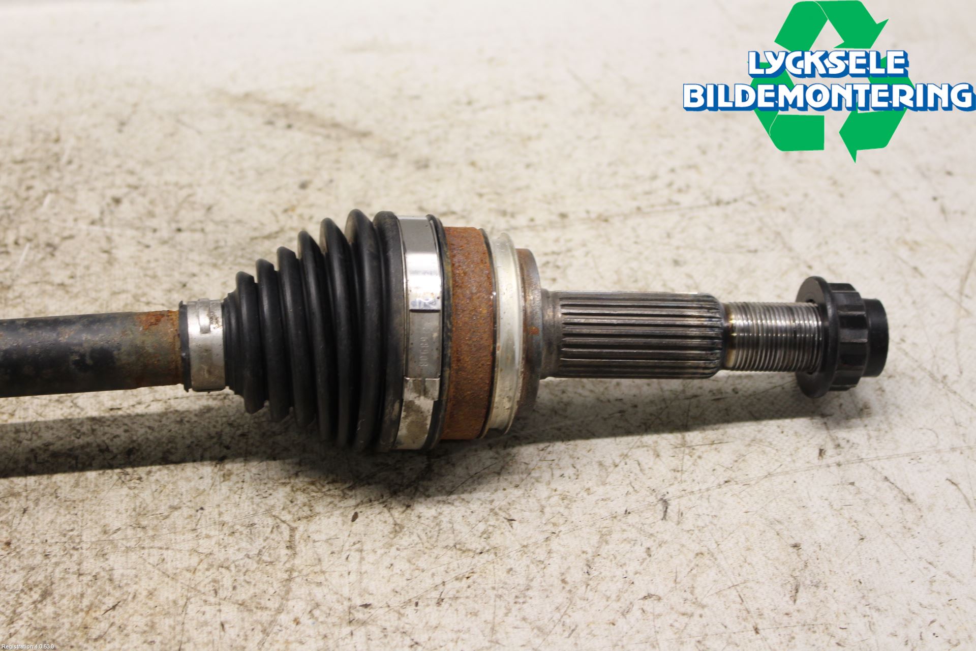 Toyota RAV4 13-18 Drivaxel Bak Höger