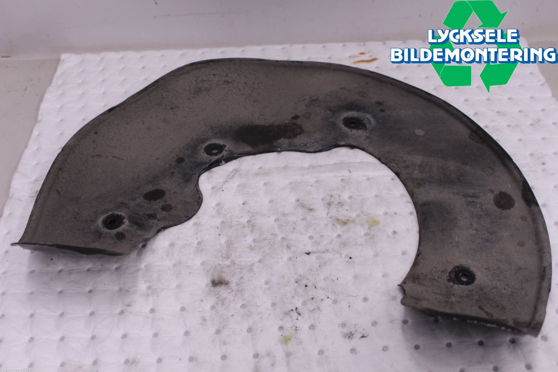 Audi A6 ALLROAD 12-18 Bromssköld Fram