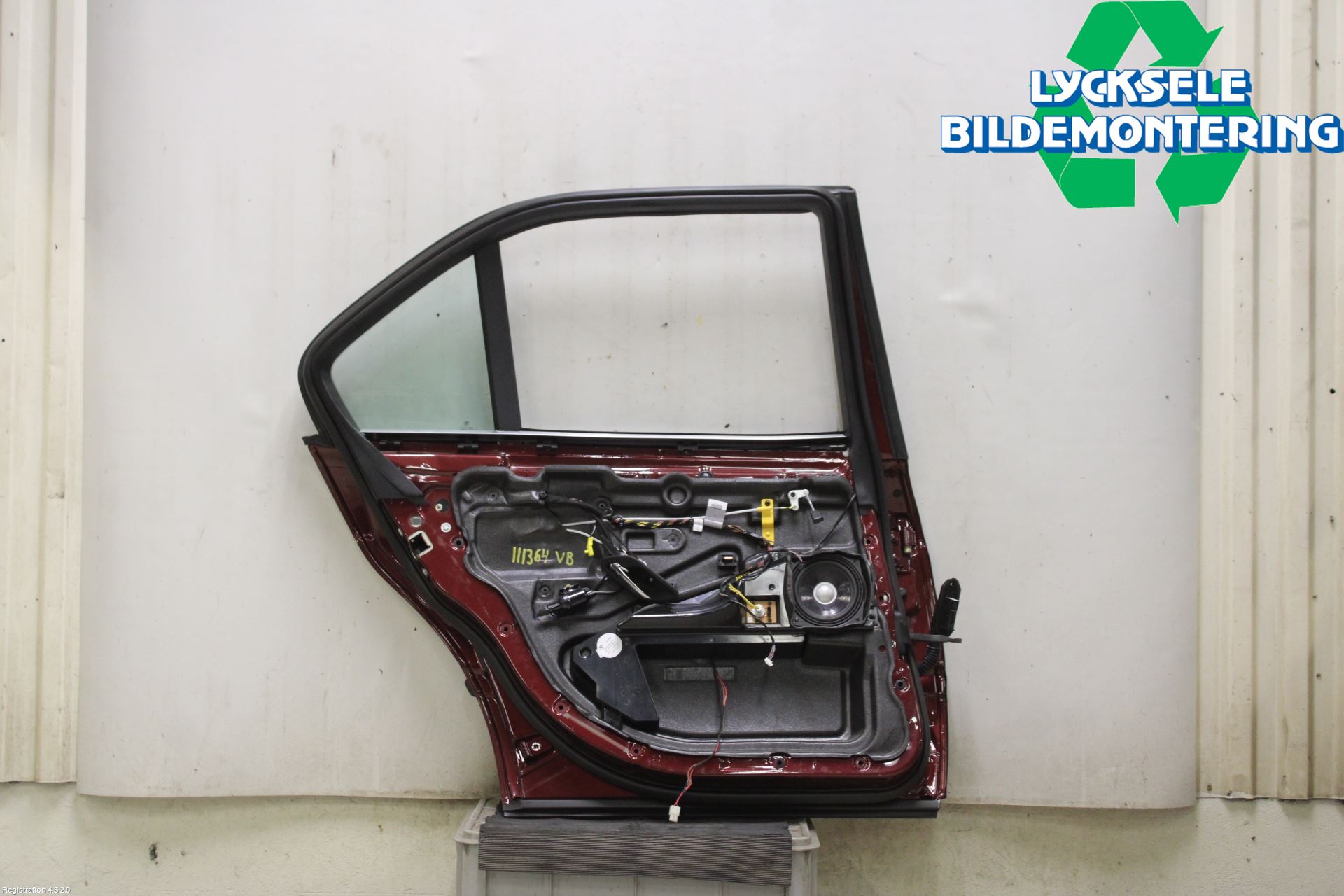 BMW 7 E38      93-01 Dörr Bak Vänster