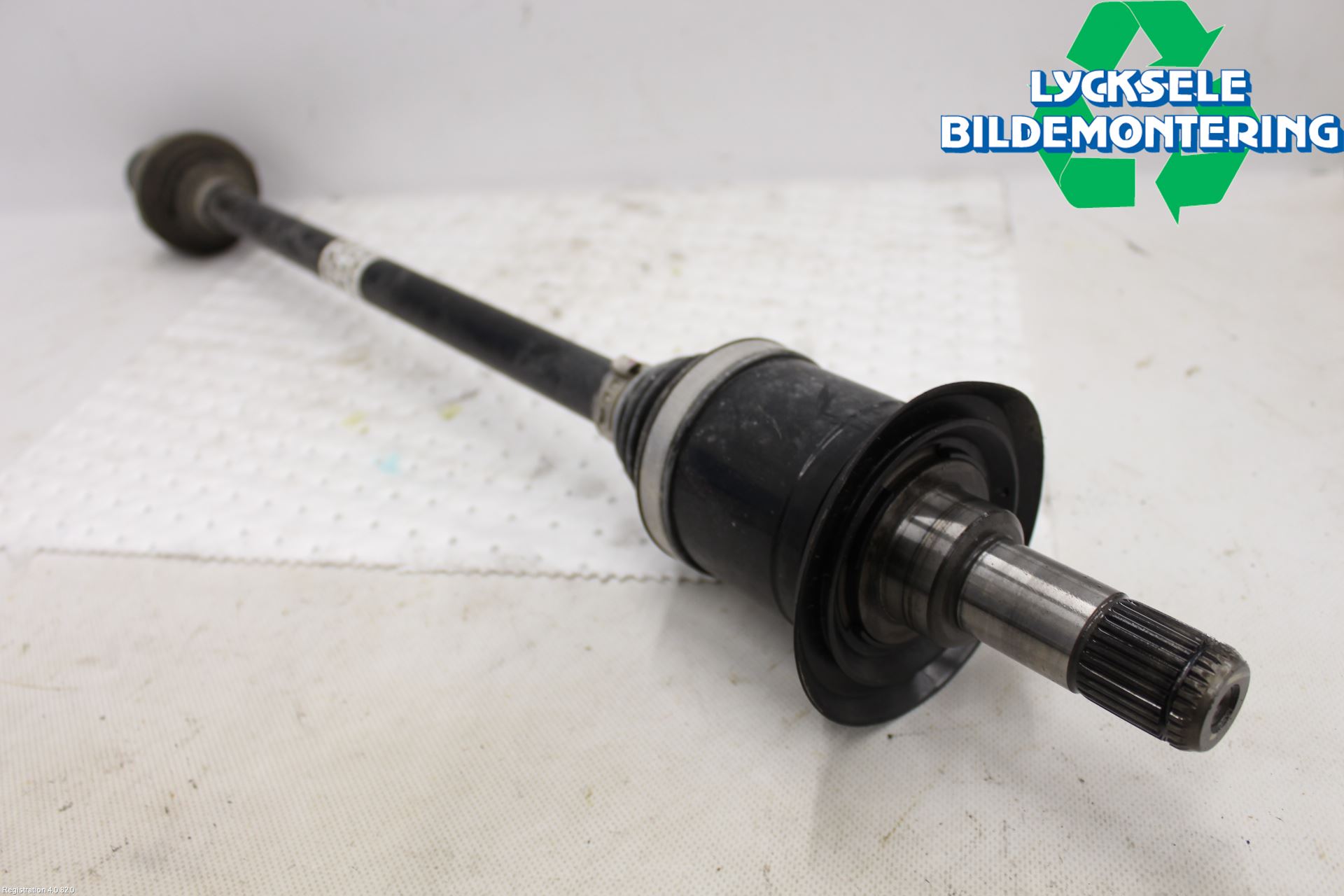 BMW 3 G20/G21/G80/G81 19- Drivaxel Bak Höger
