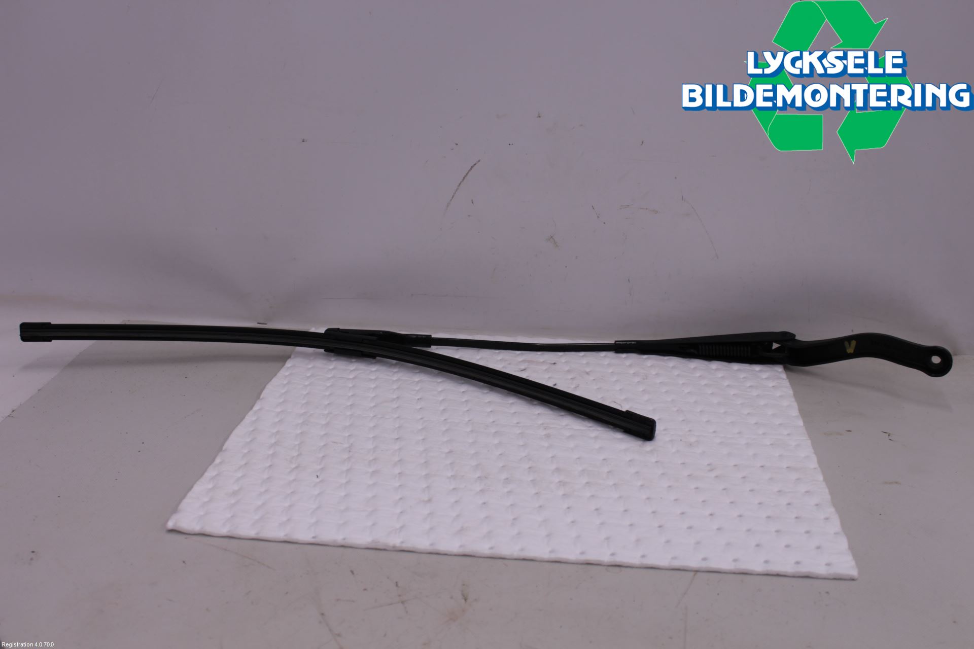 Opel CORSA D 07-14 Torkararm Armar Vindruta