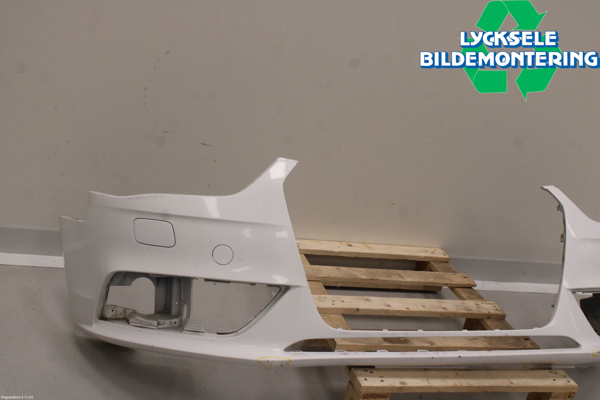 Audi A4 12-15 Stötfångarbeklädnad Fram