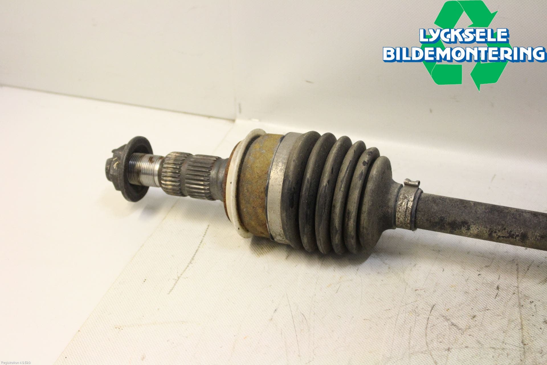 Opel INSIGNIA 17- Drivaxel Bak Höger