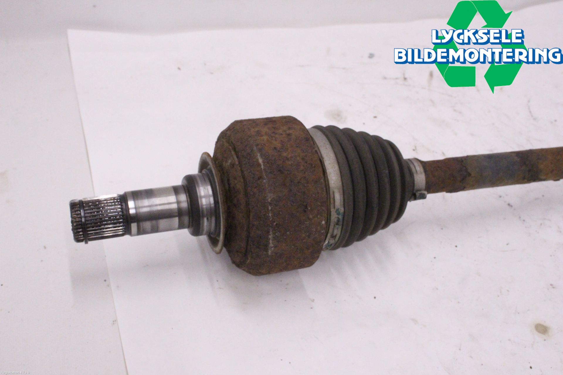 Mercedes-Benz MB ML (W164) 05-11 Drivaxel Bak Höger