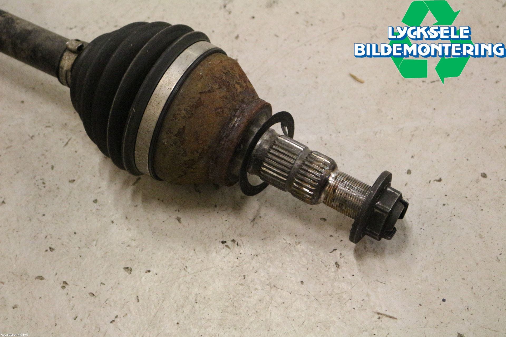 Opel INSIGNIA 17- Drivaxel Fram Höger