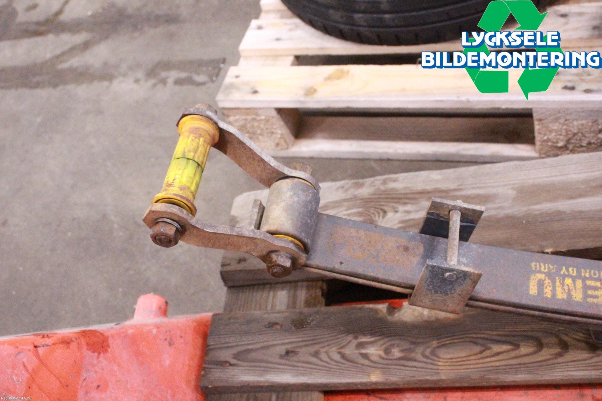 Toyota HILUX 05-16 Fjäder Bak Blad