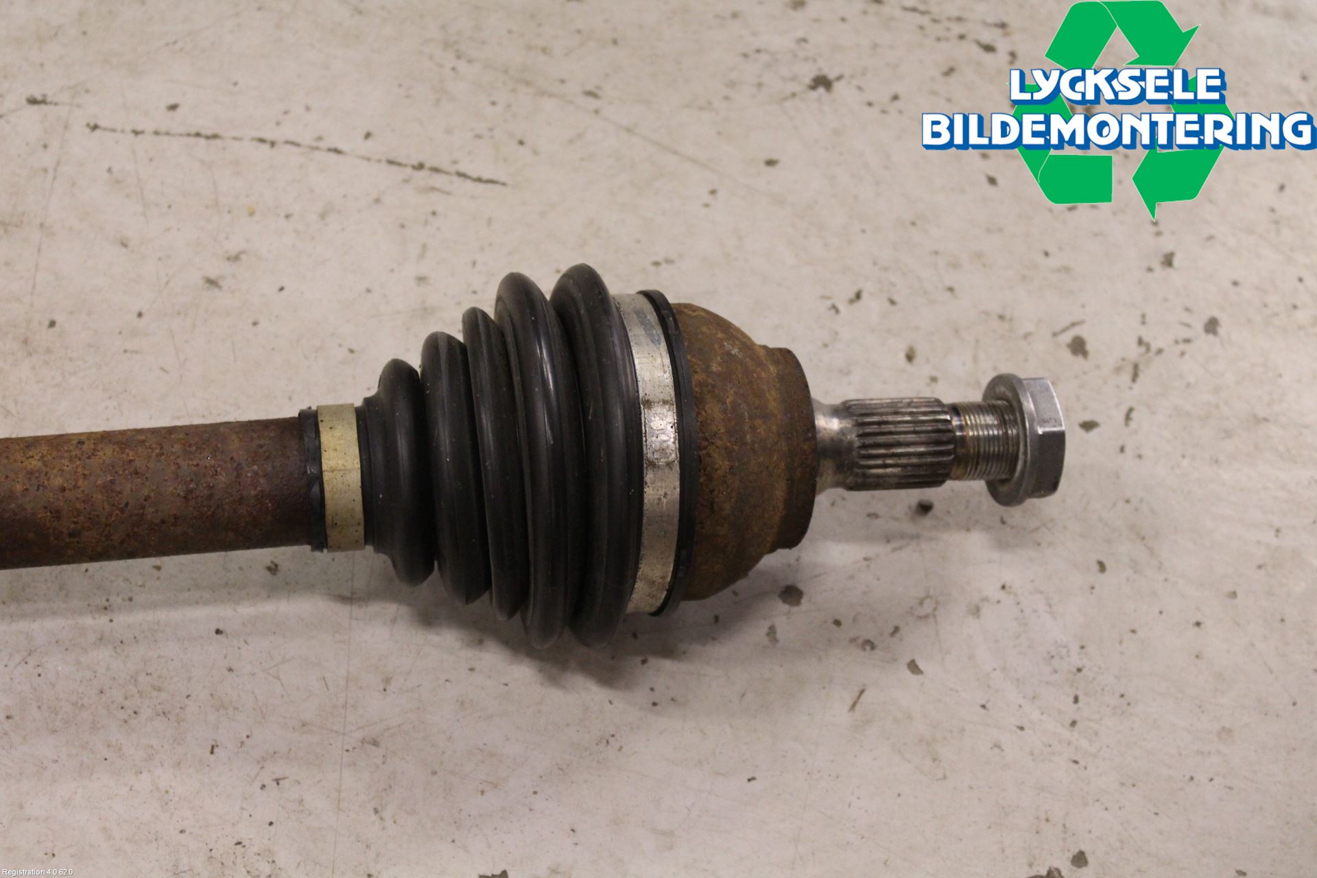 Peugeot PARTNER 08-15 Drivaxel Fram Höger