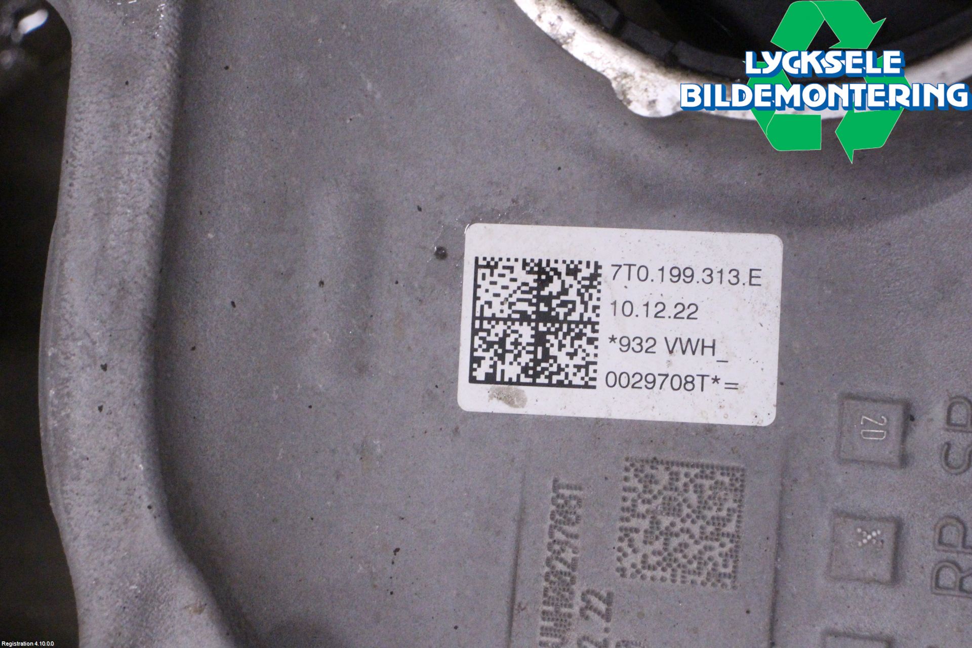 Volkswagen VW TRANSP/CARAVELLE (T7) 22-24 Framvagnsbalk