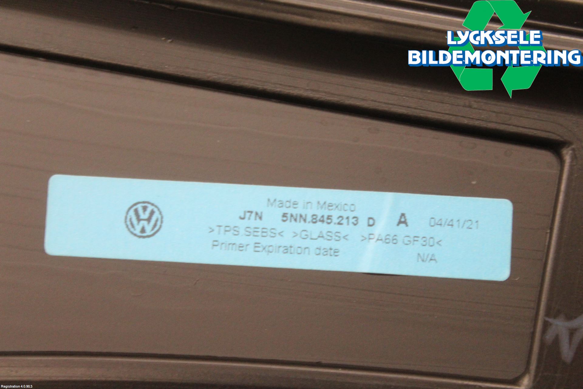 Volkswagen VW TIGUAN 16-24 Dörruta Bak Lilla Vä
