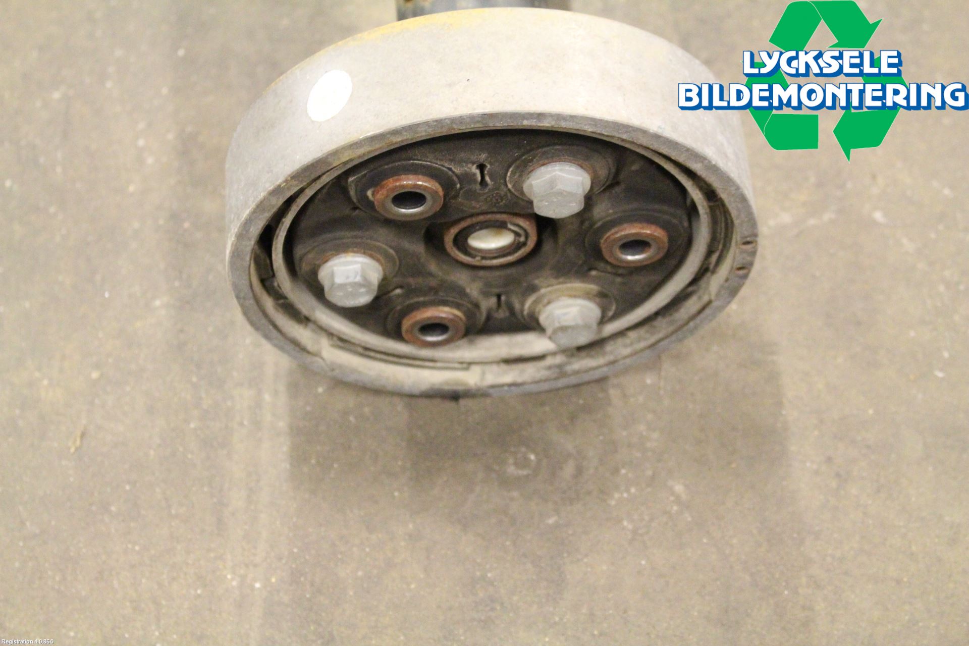 Skoda SUPERB 16-24 Mellanaxel Komp