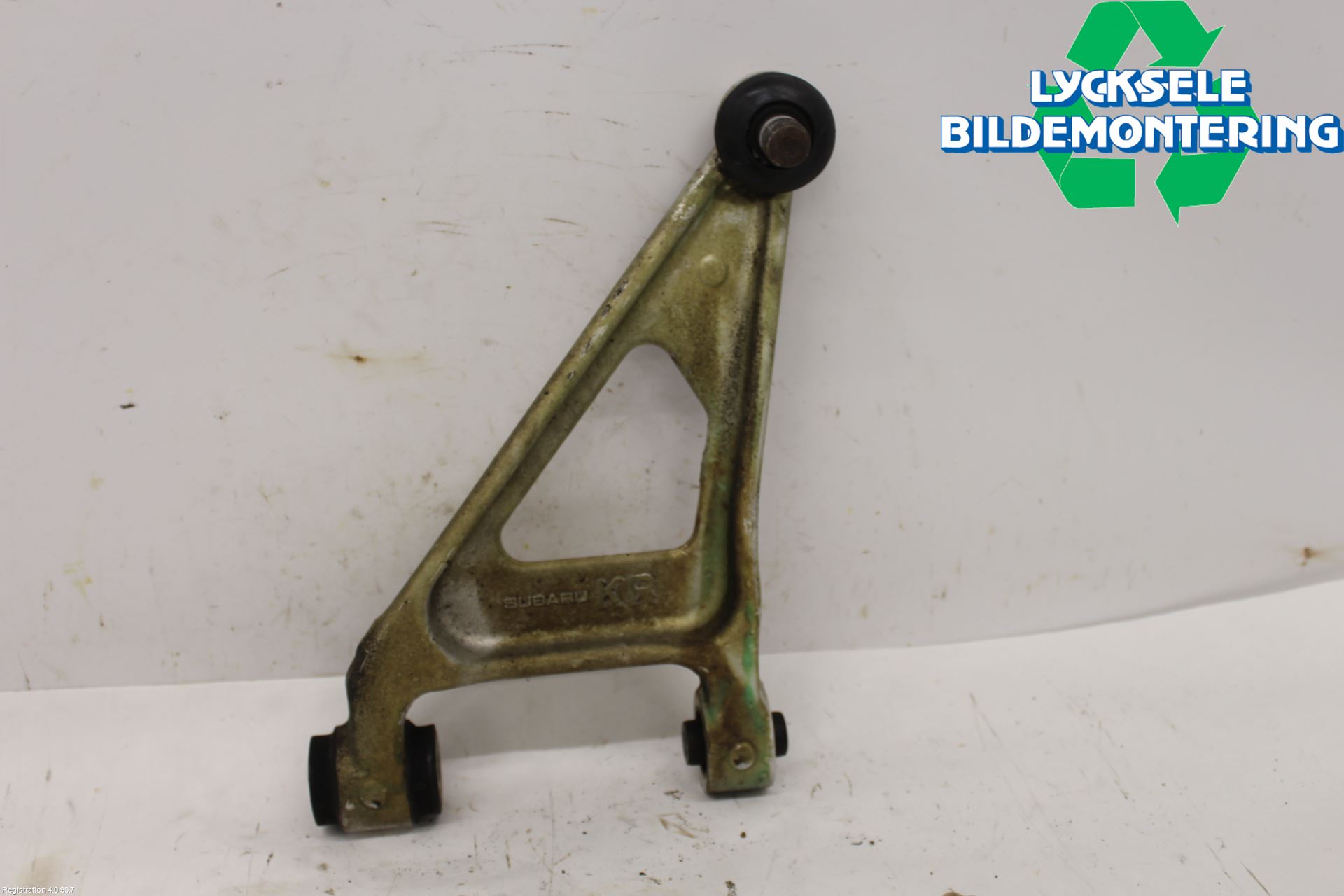 Subaru OUTBACK 21- Bärarm Bak Övre Höger