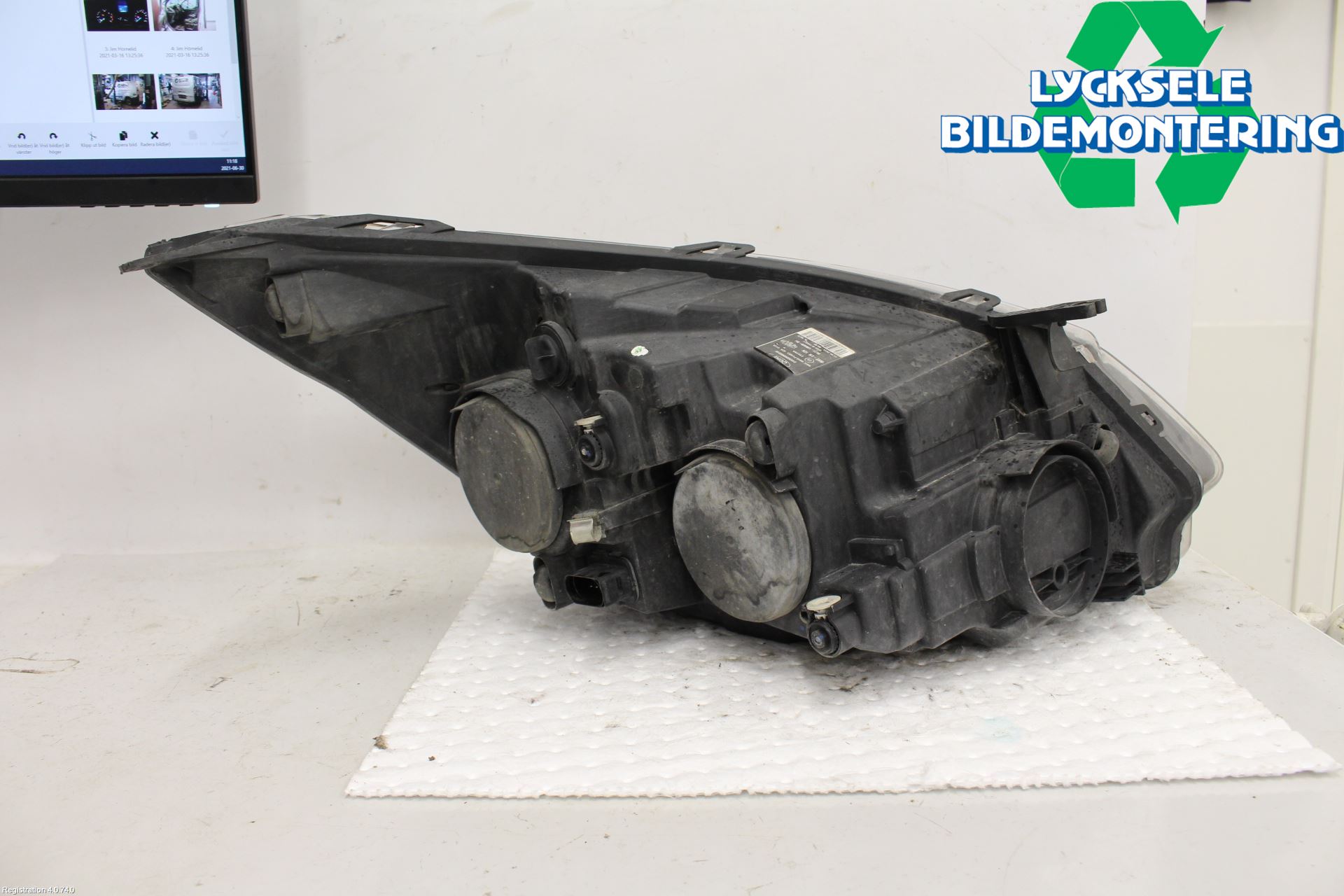 Ford TRANSIT SKÅP/BUSS 14-22 Strålkastare Vänster