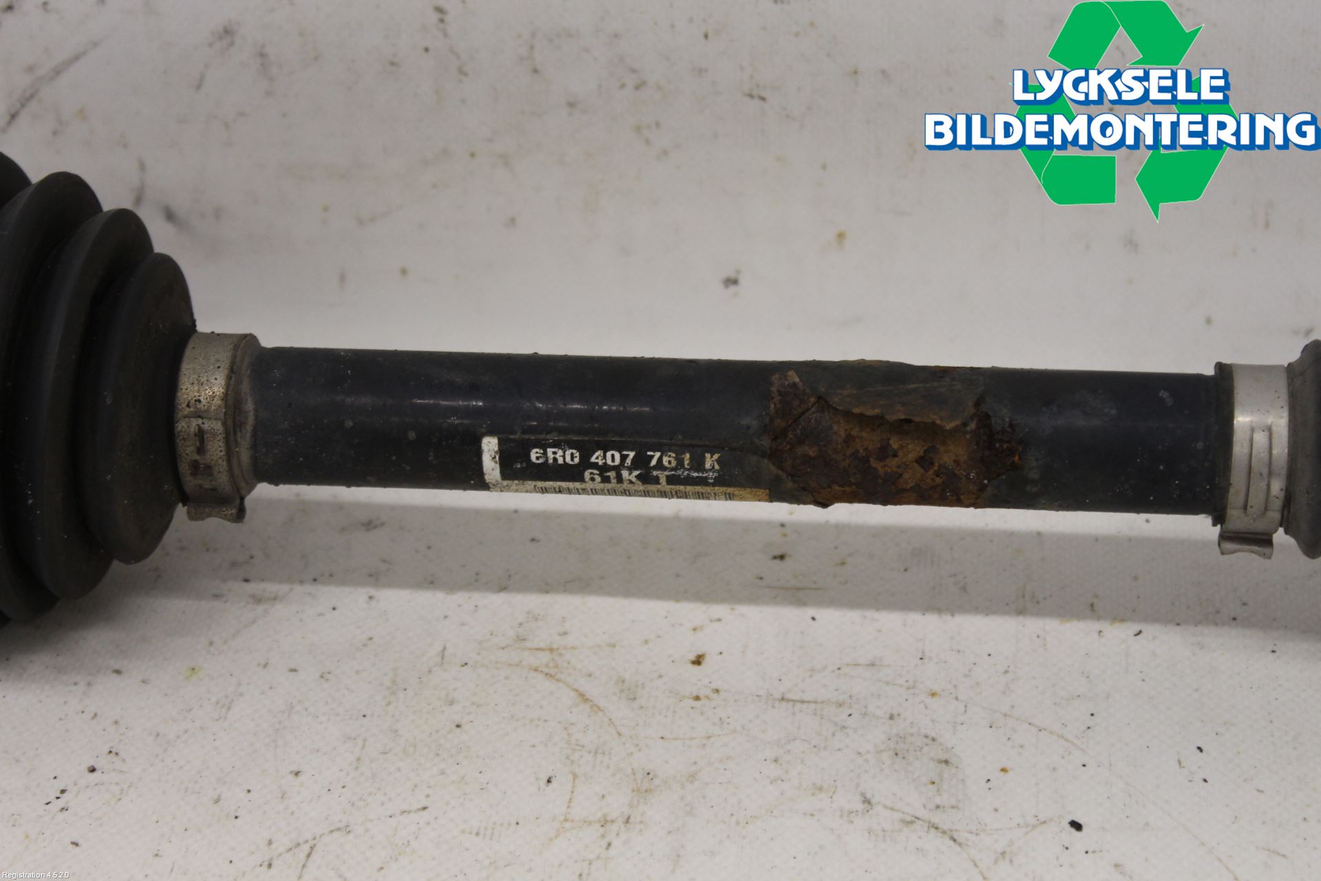 Volkswagen VW POLO 10-17 Drivaxel Fram Vänster