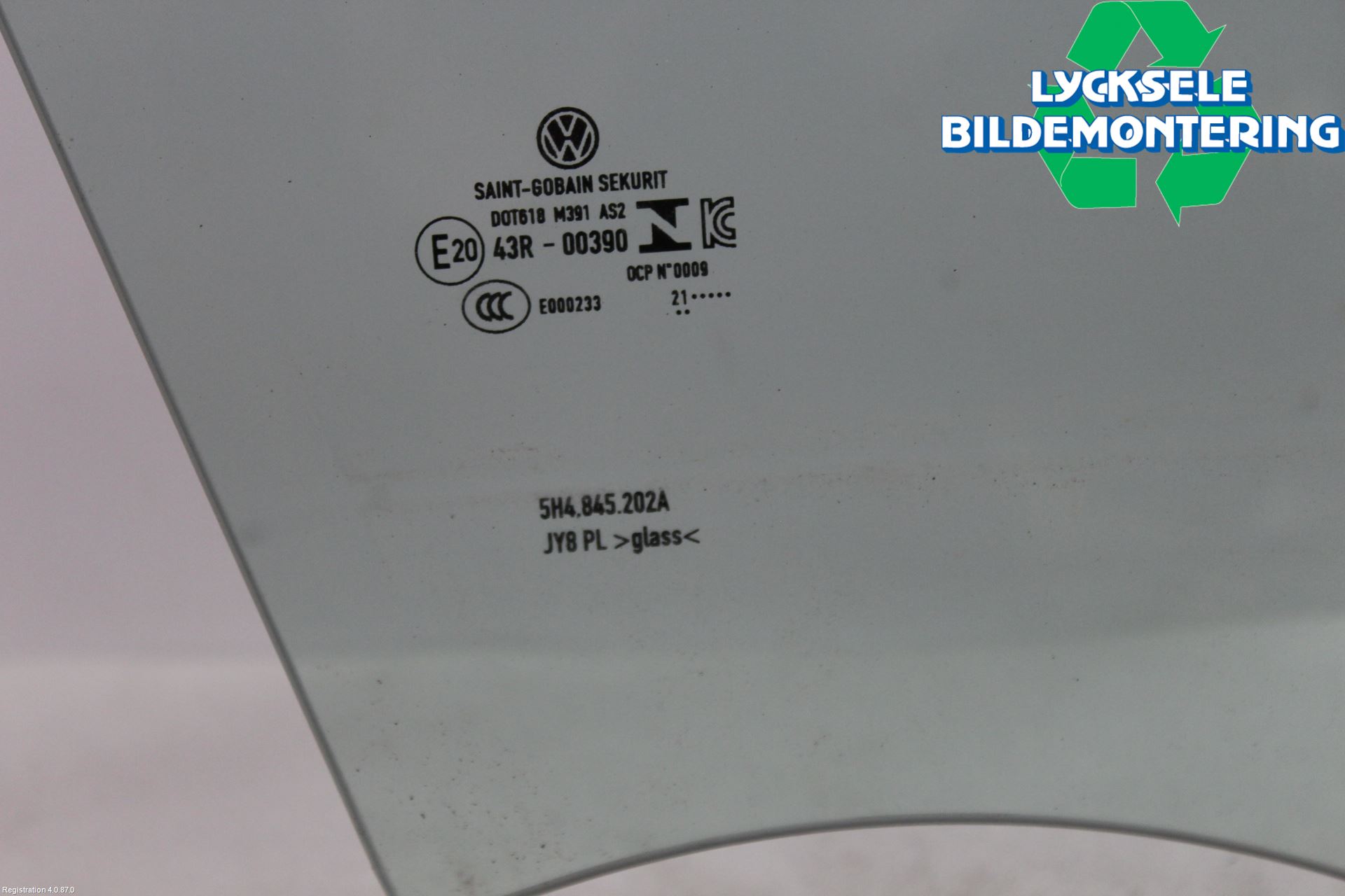 Volkswagen VW GOLF / E-GOLF VIII 20- Dörruta Fram Höger