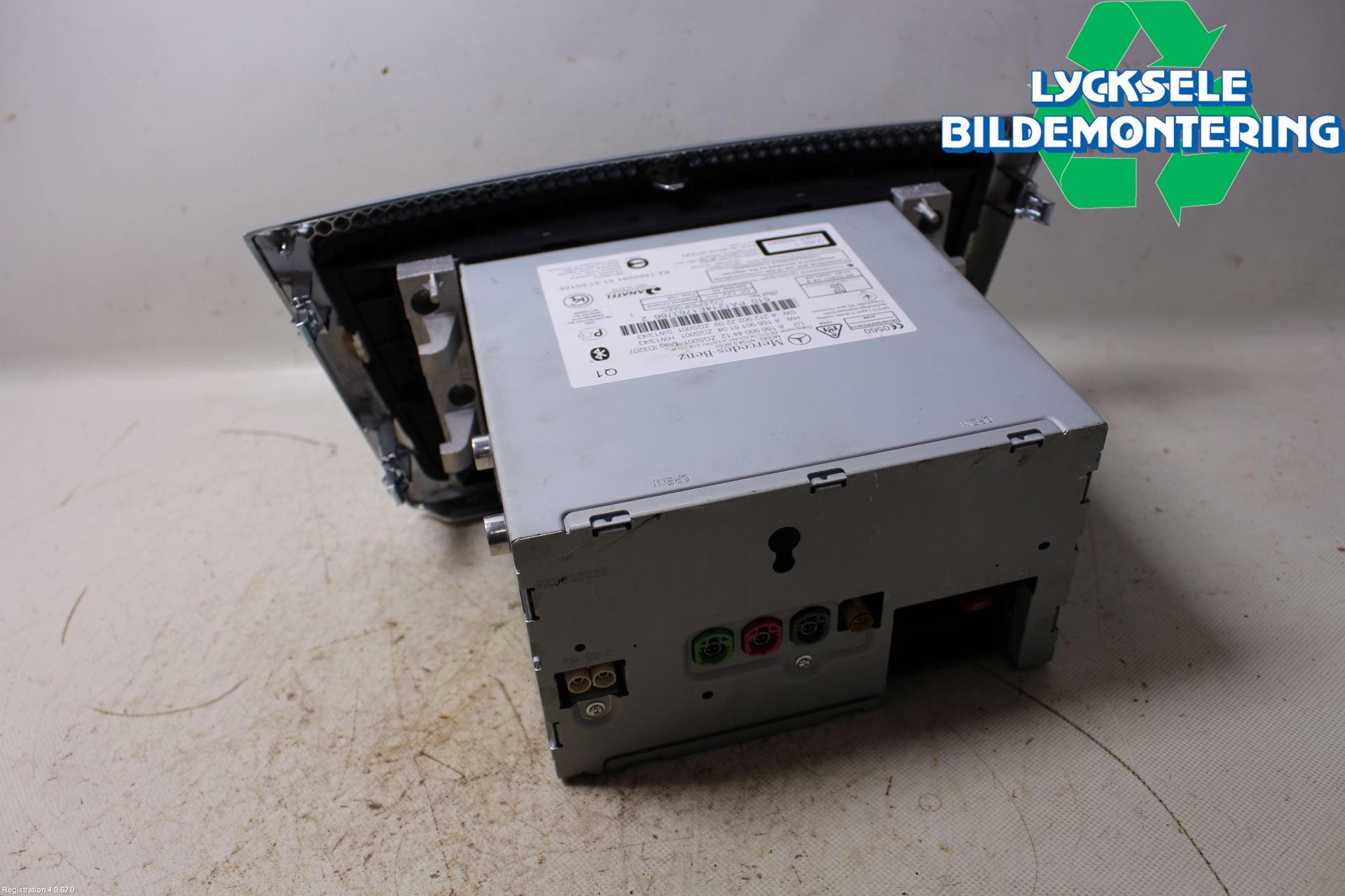 Mercedes-Benz MB ML/GLE-KLASS (W166) 12-18 Cd Radio - Multimediapanel