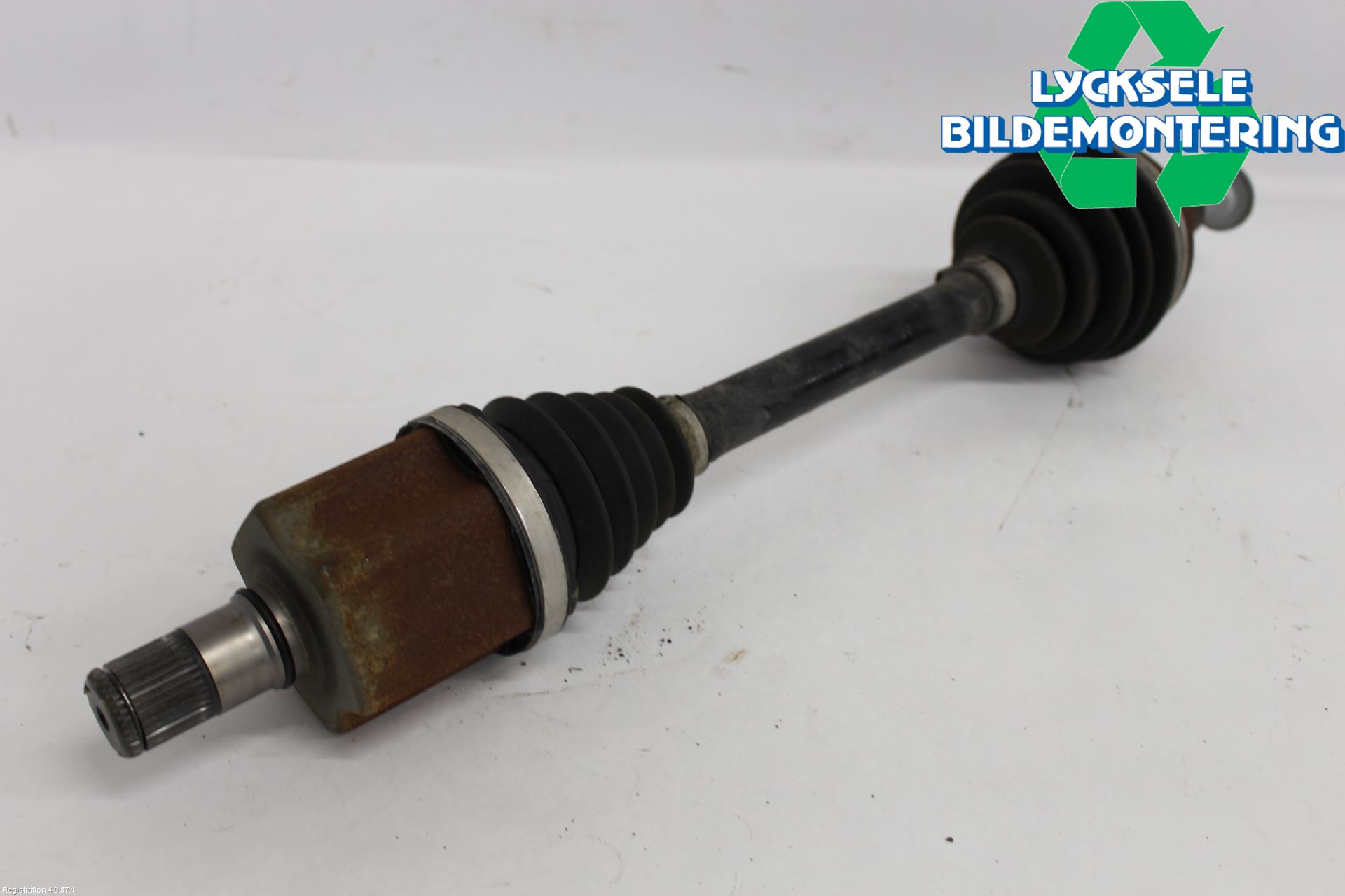 Seat ATECA 16->> Drivaxel Fram Vänster