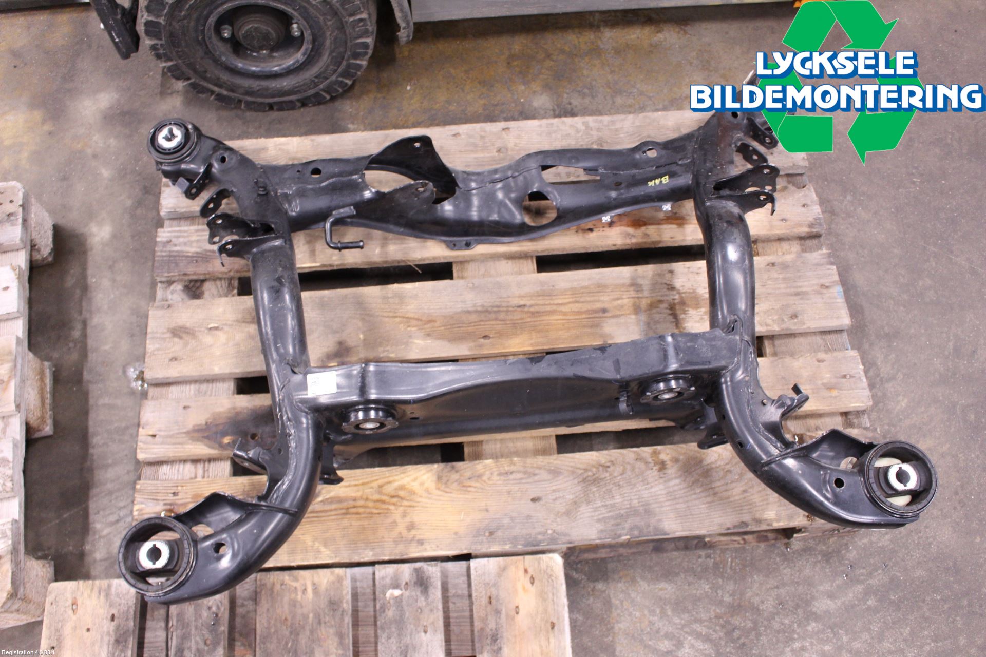 Audi A6 F2/C8 19- Bakaxelbalk