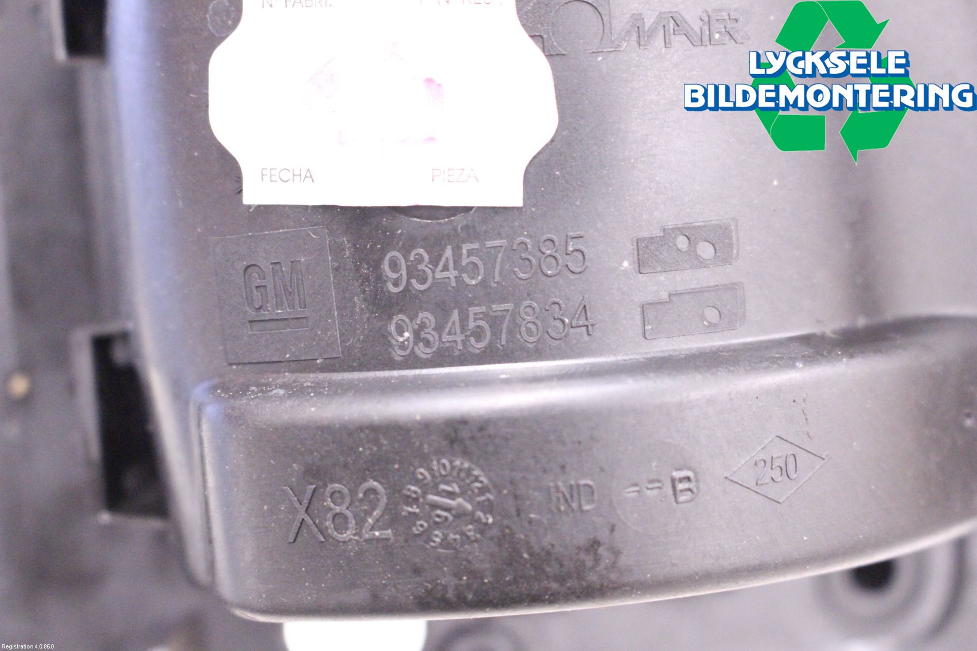 Opel VIVARO 15-19 Tanklucka