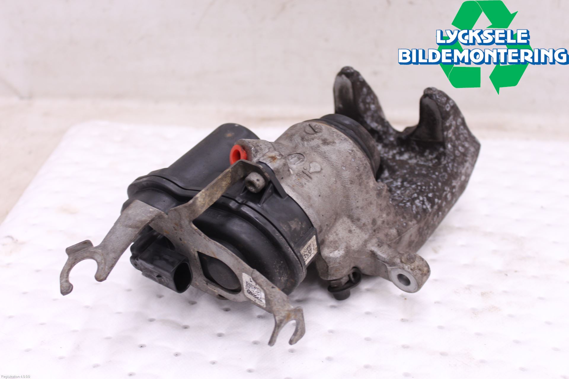 BMW 5 G30/G31/F90 17-23 Bromsok Bak Höger