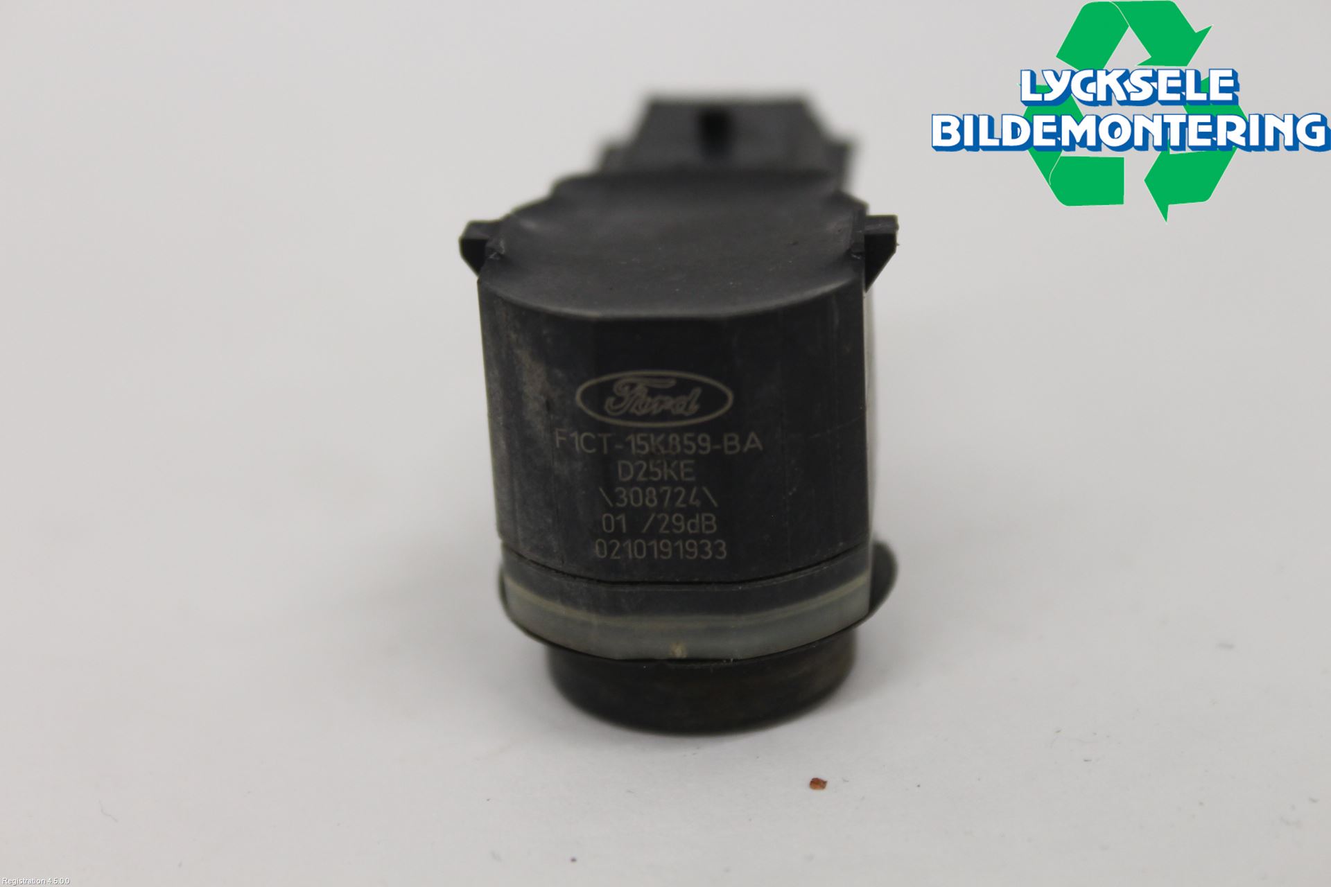 Ford KUGA 17-19 Parkeringshjälp Backsensor