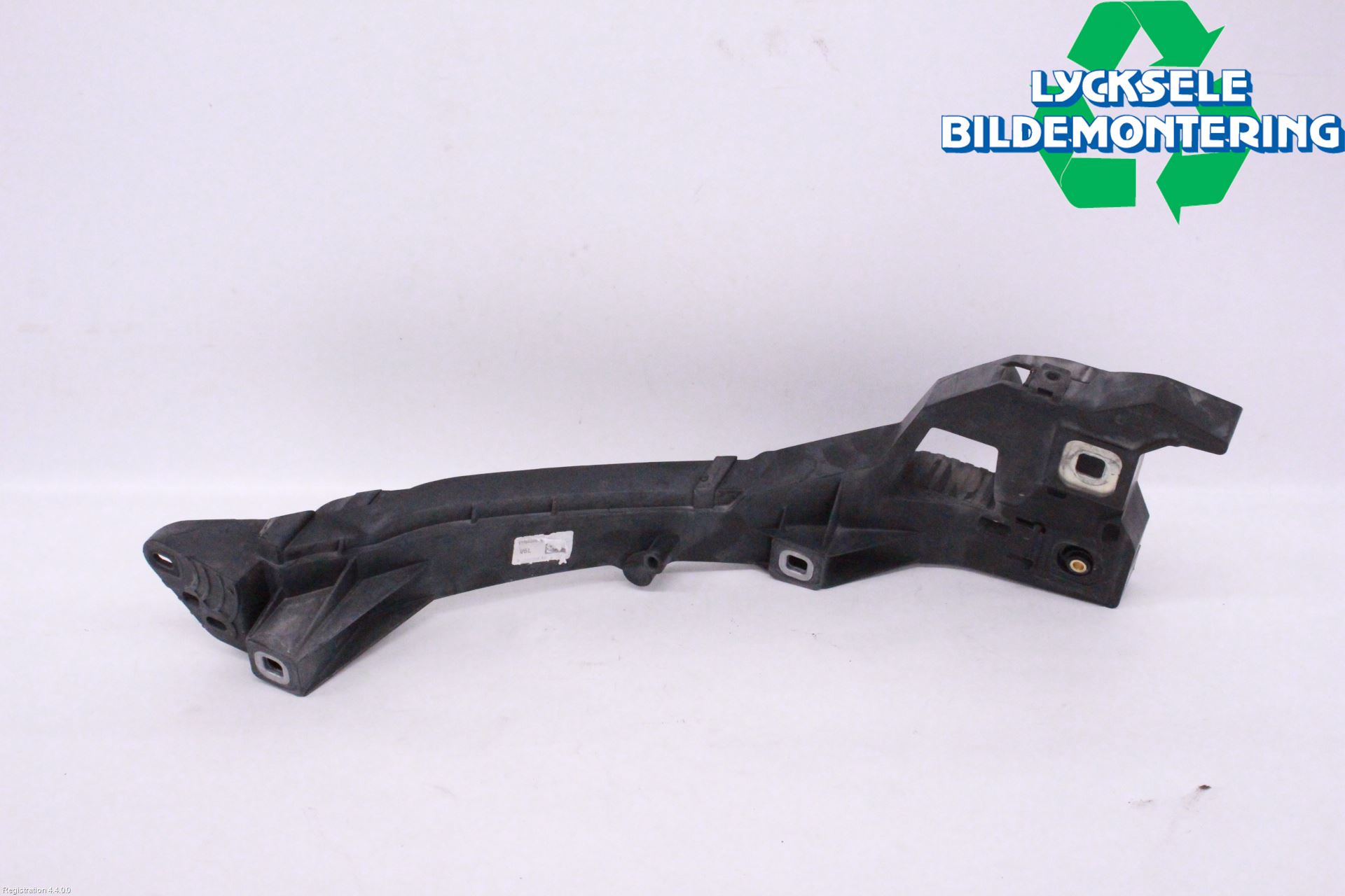 Audi Q2/SQ2 17- Strålkast Fästsarg