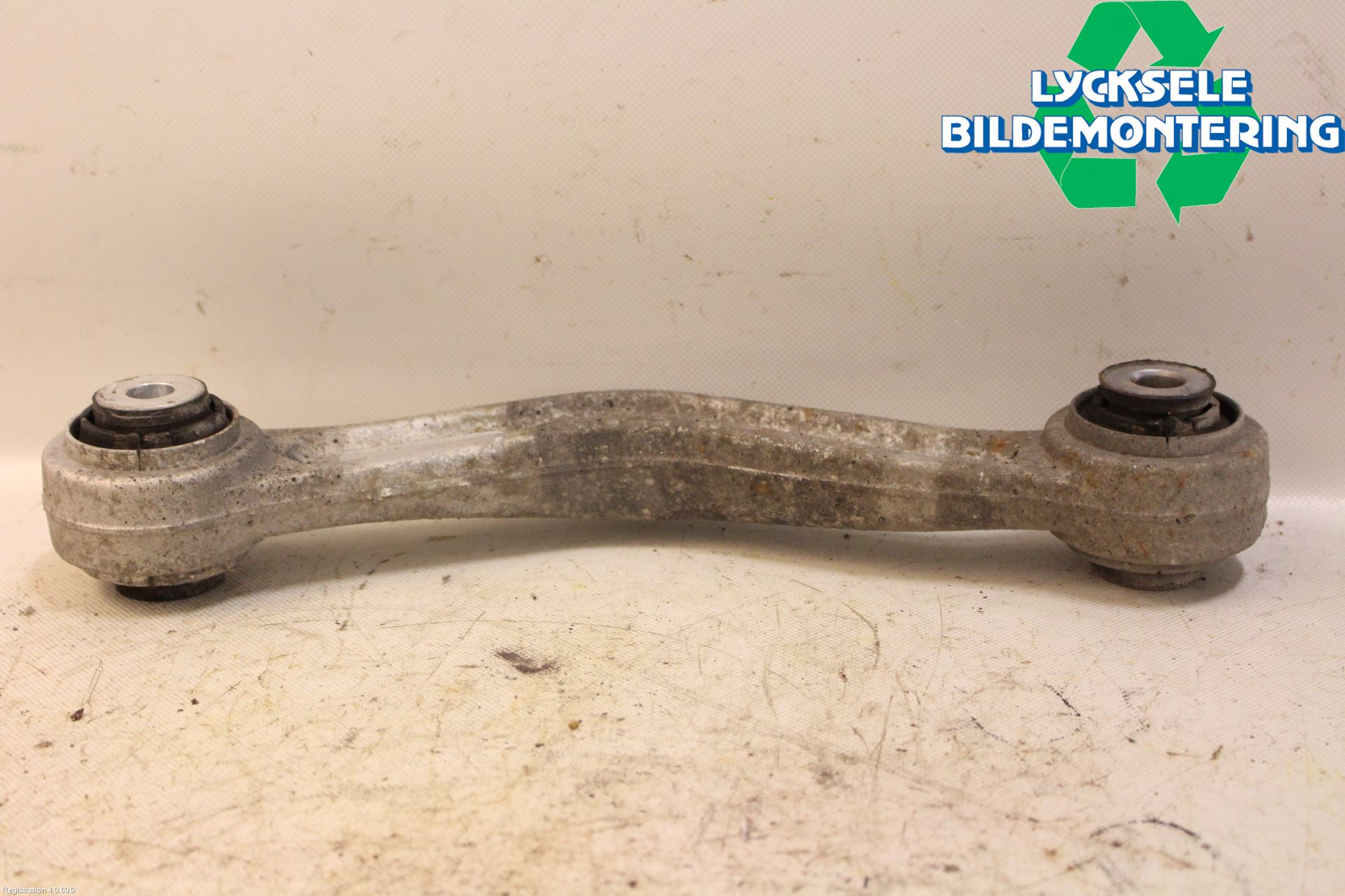 BMW 5 F10/F11/F18 09-17 Bärarm Bak Övre Höger