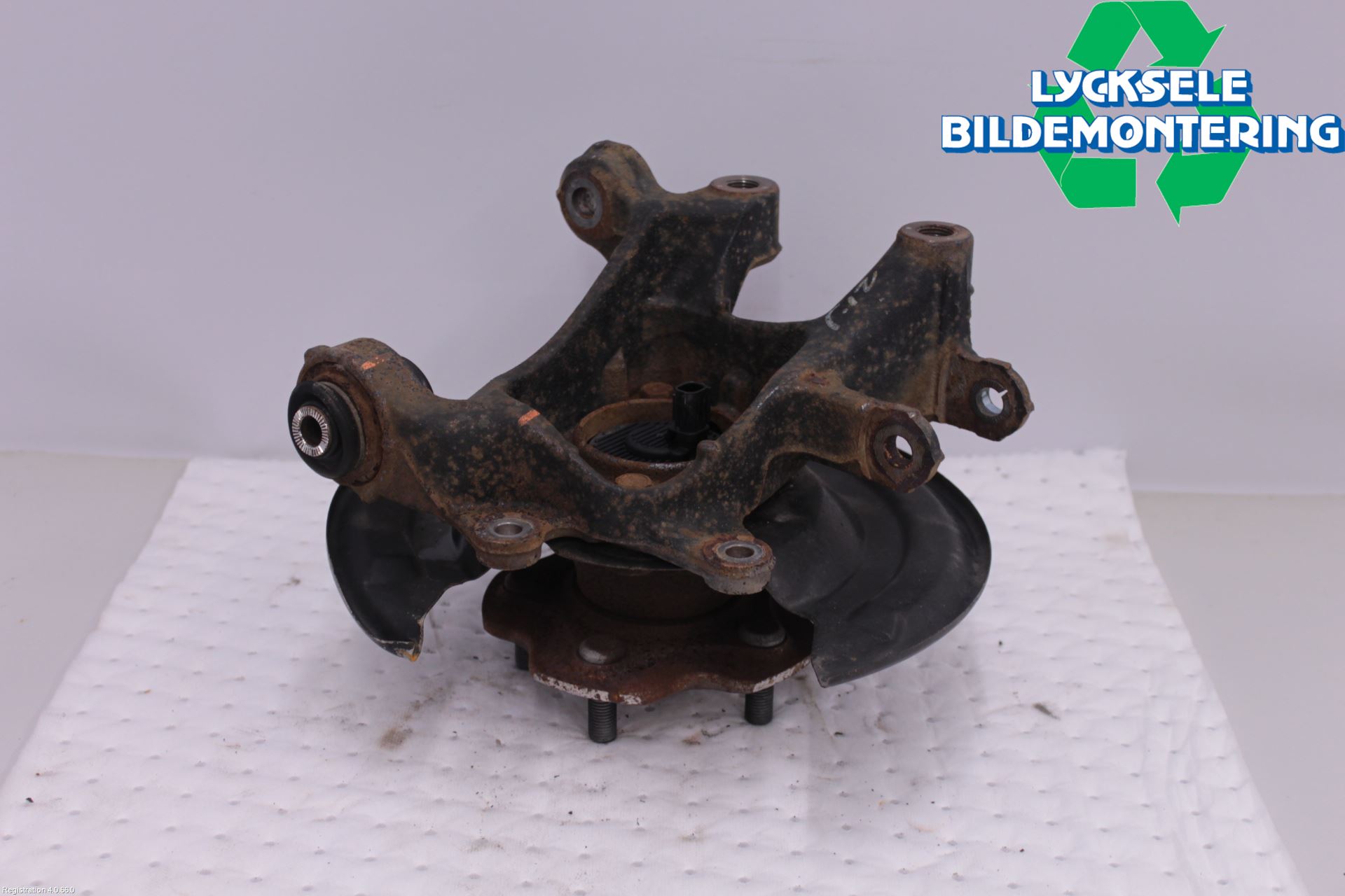 Toyota AURIS 13-19 Hjullagerhus-Spindel Hö B