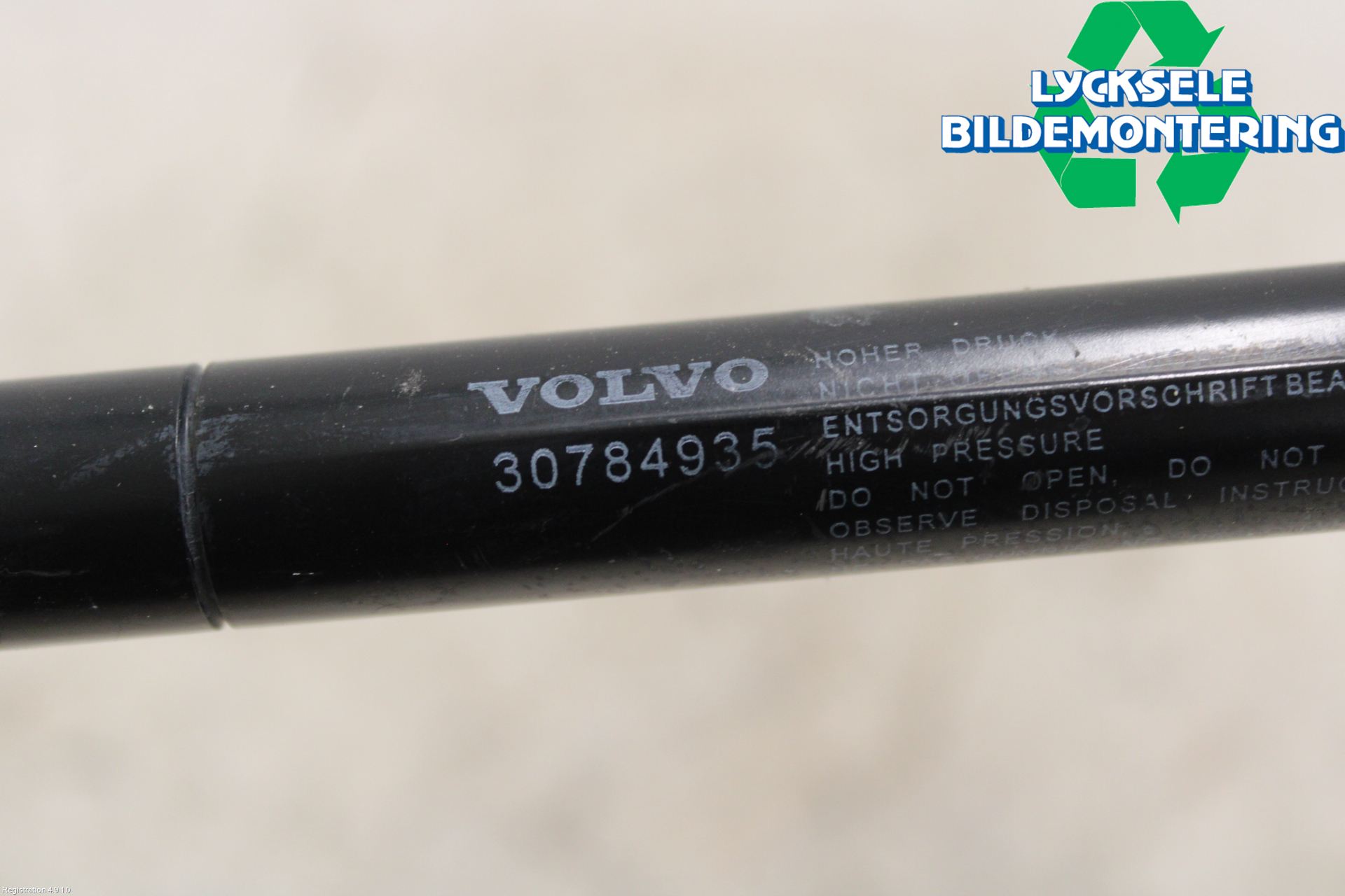 Volvo XC60 14-17 Gasfjäder Motorhuv