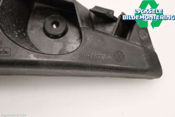 Volkswagen VW AMAROK 2H 10-22 Stötfångarfäste Fram Hö
