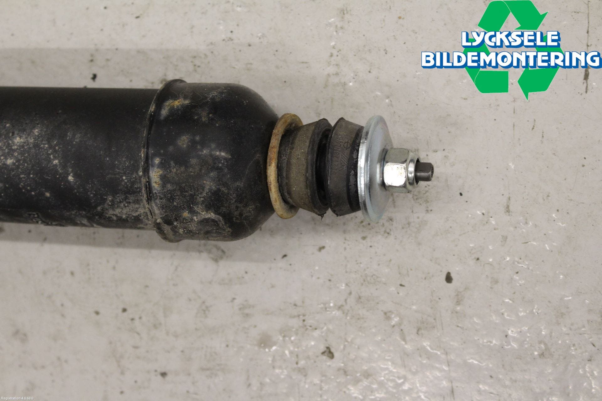 Nissan LEAF 18- Stötdämpare Bak