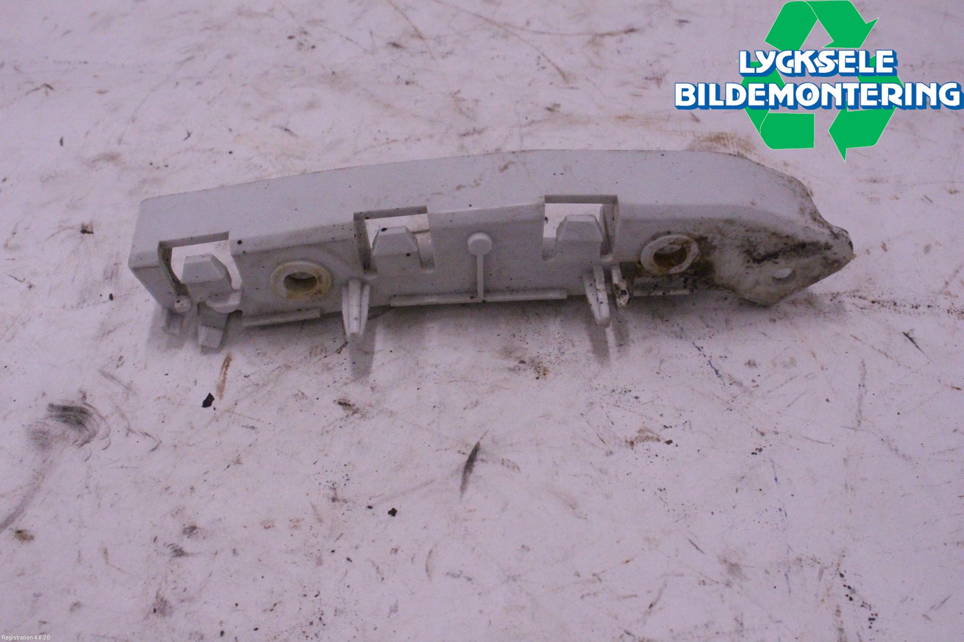 Ford FOCUS 15-18 Stötfångarfäste Fram Hö