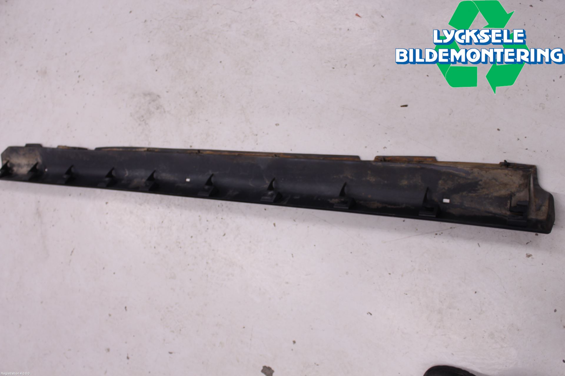 Volvo S90/V90 97-98 Sidokjol Vä