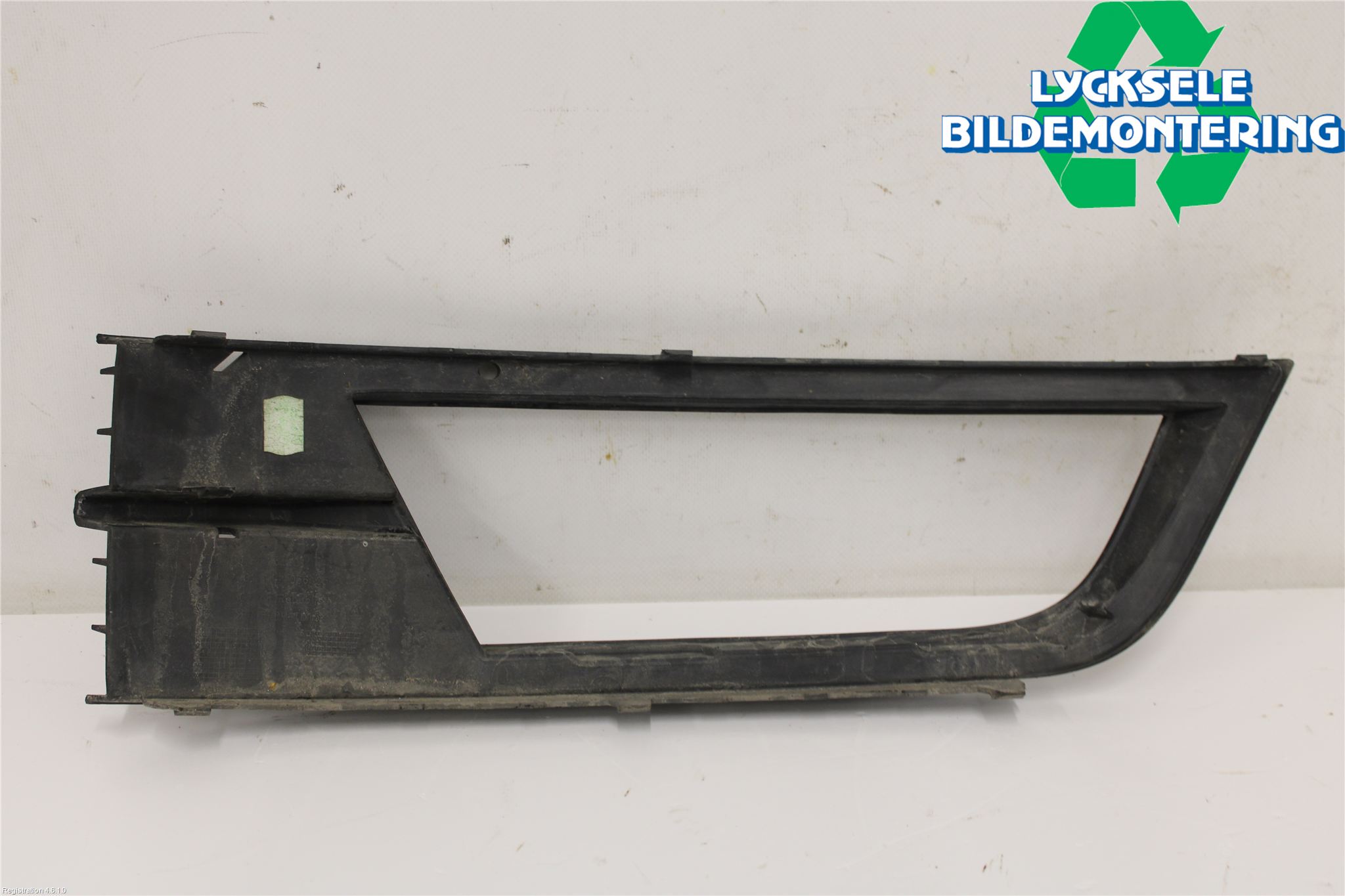 Skoda OCTAVIA (5E) 13-20 Dimljussarg Fram