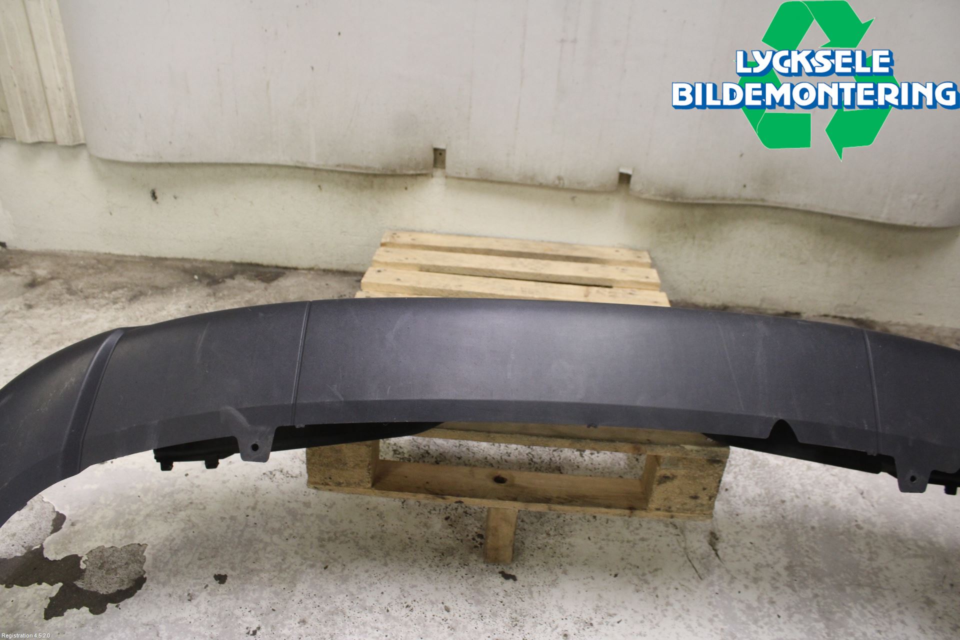 Ford FOCUS 11-14 Stötfångarbeklädnad Bak