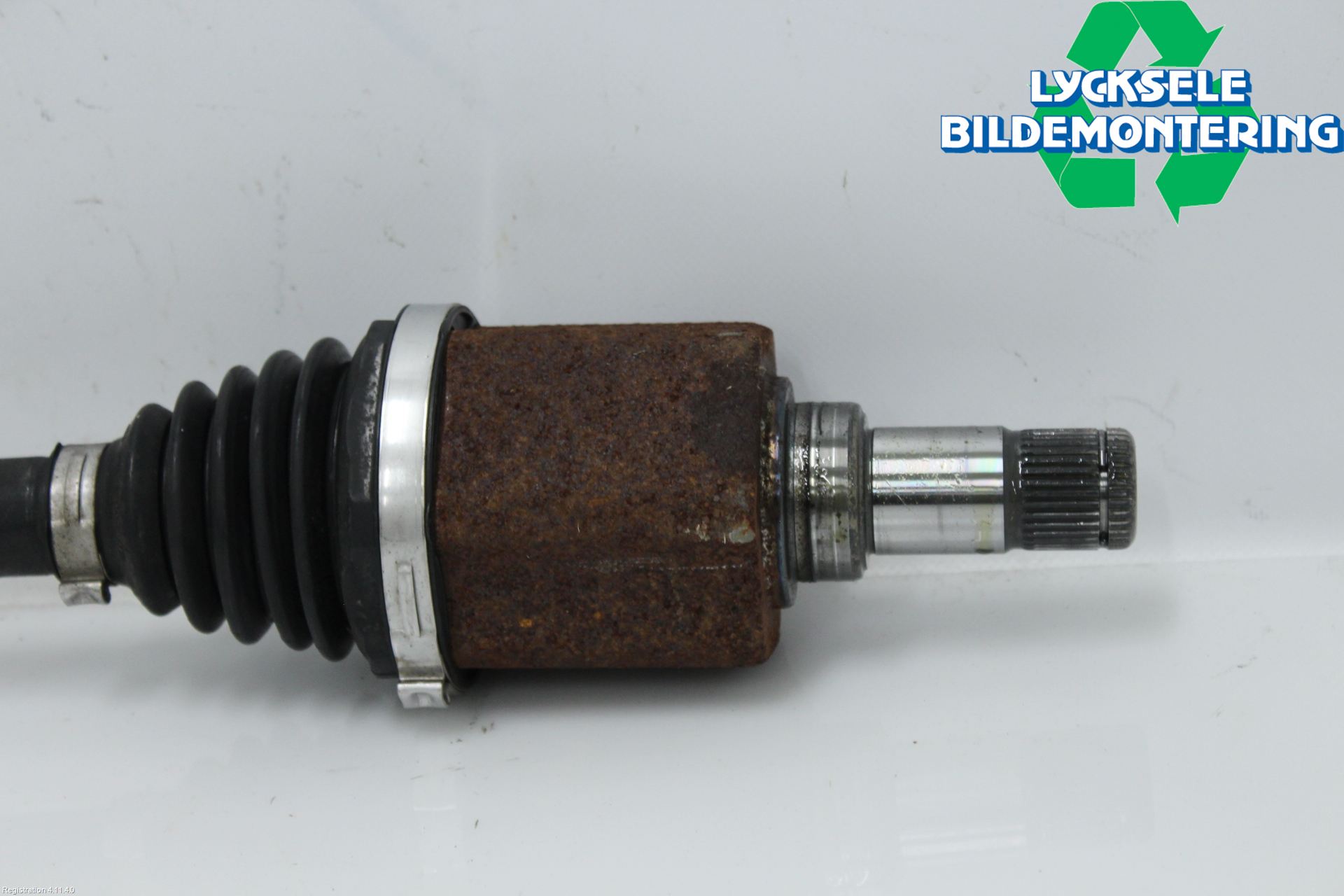 Volkswagen VW ID.7/TOURER 24- Drivaxel Fram Vänster