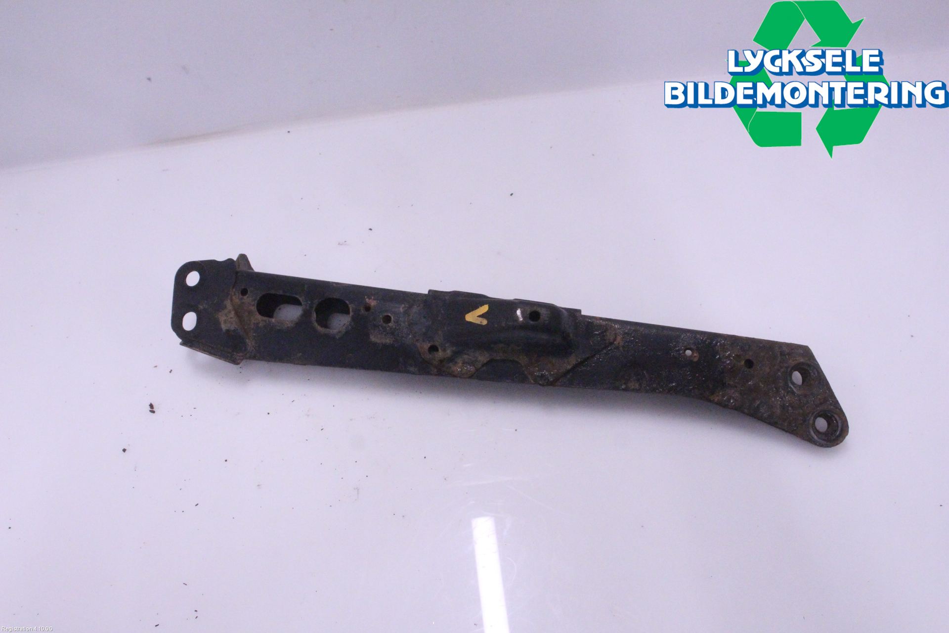 Toyota AVENSIS 09-15 Motorbalk