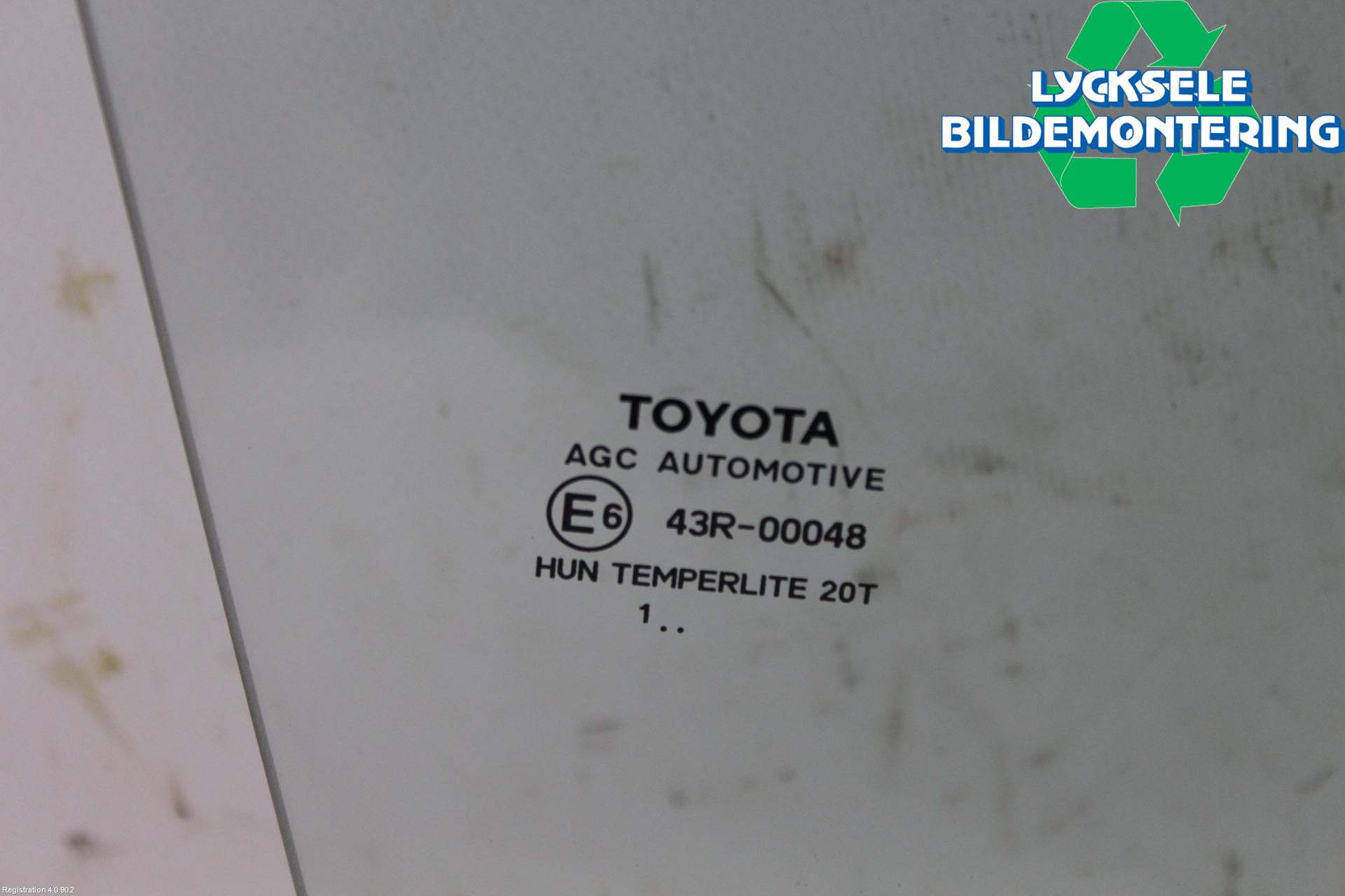 Toyota YARIS CROSS XP21 21- Dörruta Bak Höger