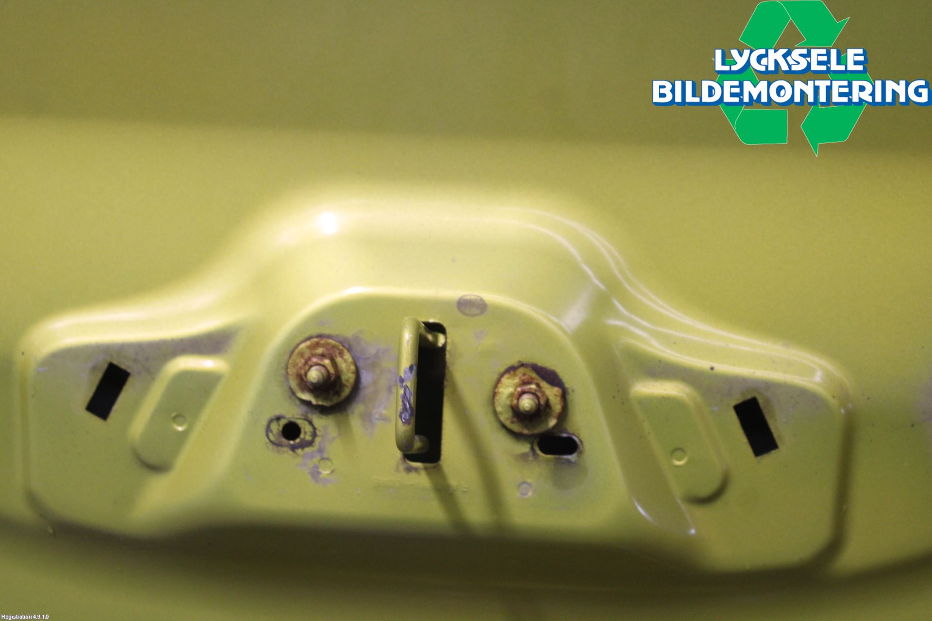 Ford FOCUS 11-14 Huv Fram